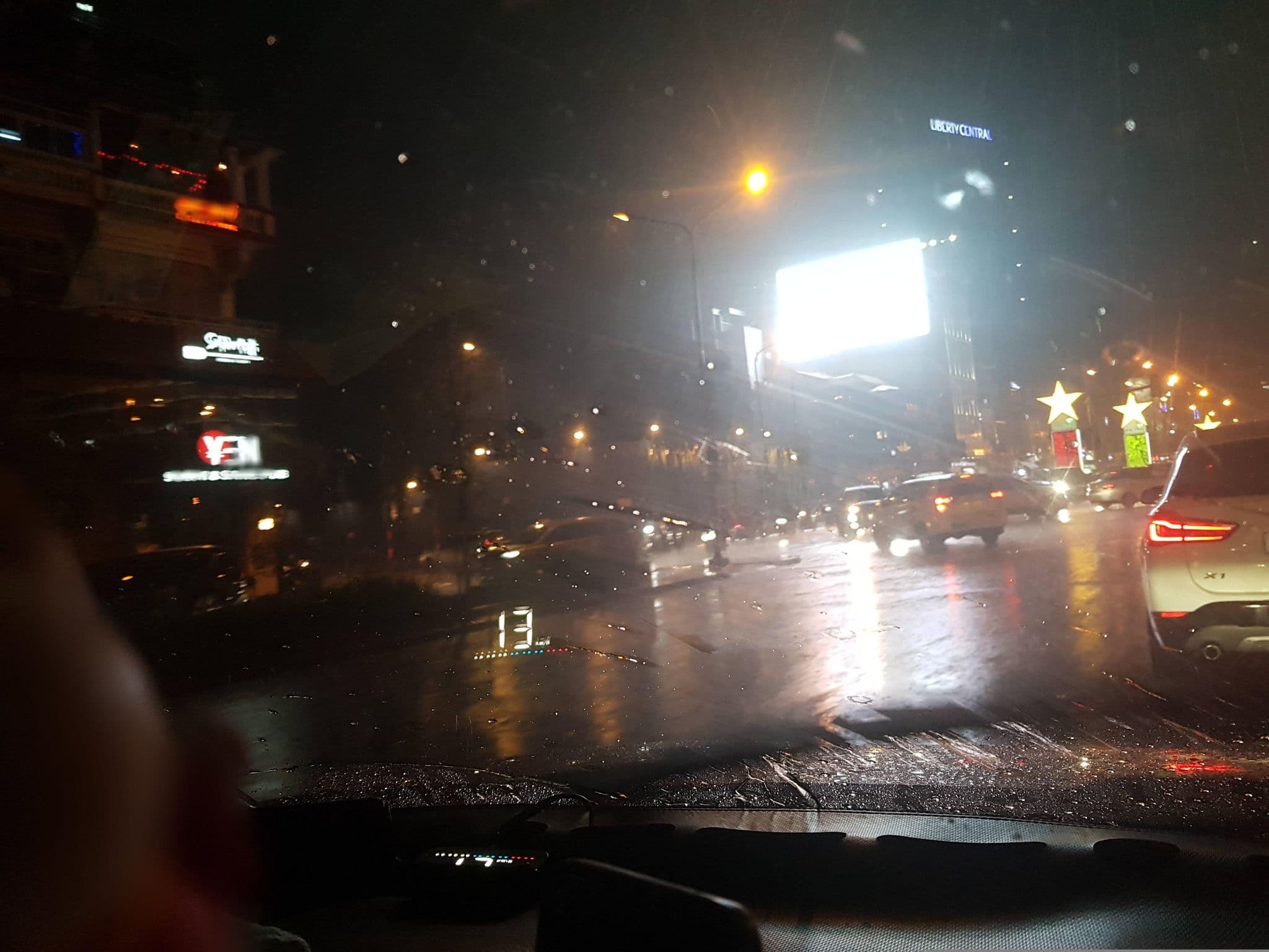 Street view near Loud Coffin Shoebox, Quận Bốn — © bemaps1 (CC BY-SA · Mapillary)