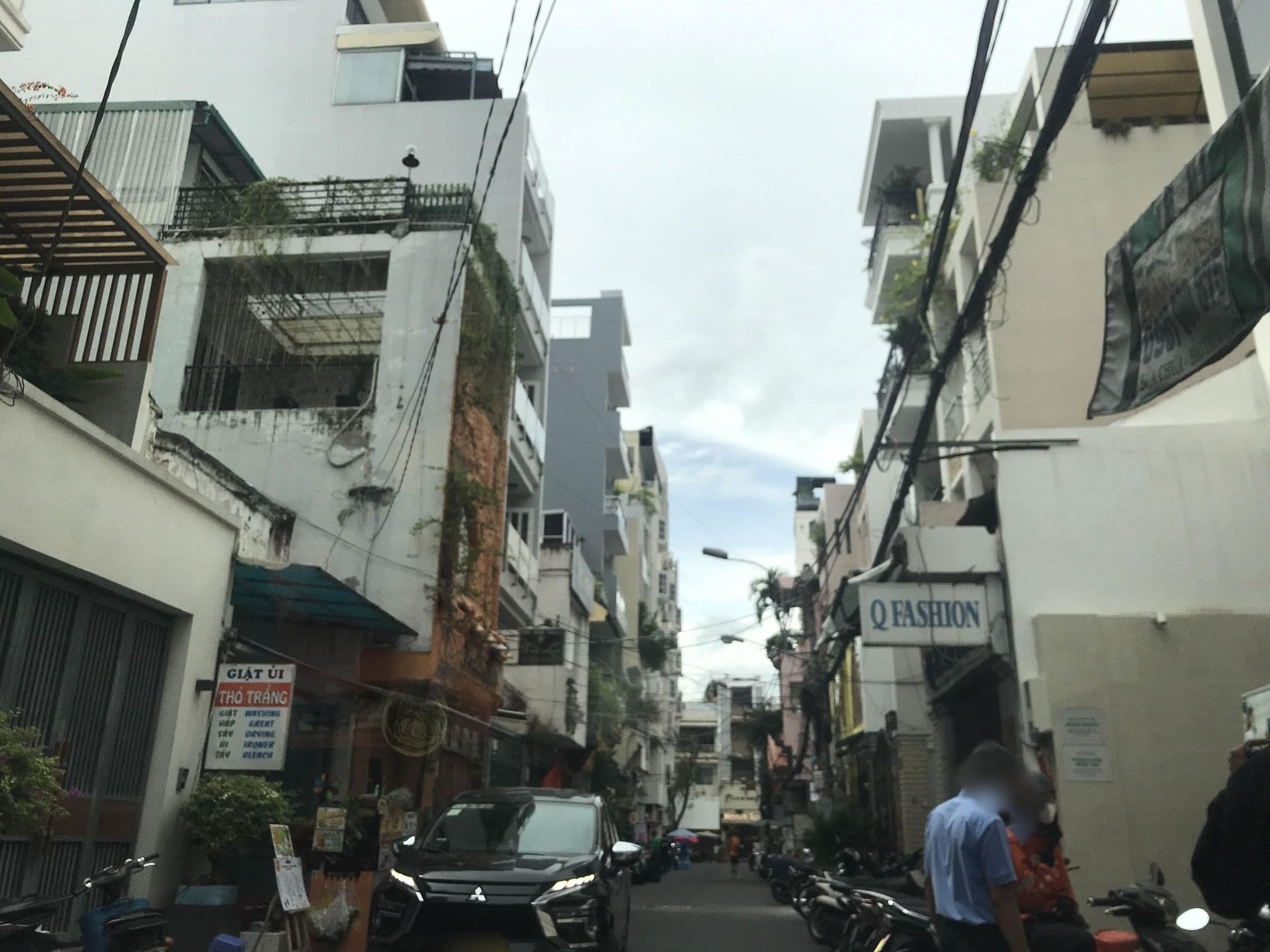Street view near Lotus Boutique Hotel, Quận Bốn — © sg_front_3 (CC BY-SA · Mapillary)