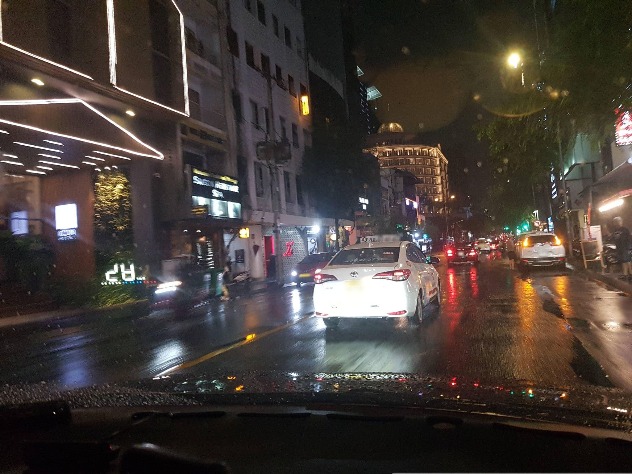 Street view near SAGA Hotel, Quận Bốn — © bemaps1 (CC BY-SA · Mapillary)