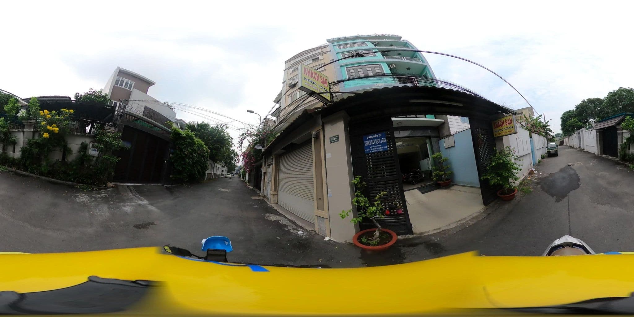 Street view near Ngọc Loan Hotel, Quận Bốn — © bemaps3_sg (CC BY-SA · Mapillary)