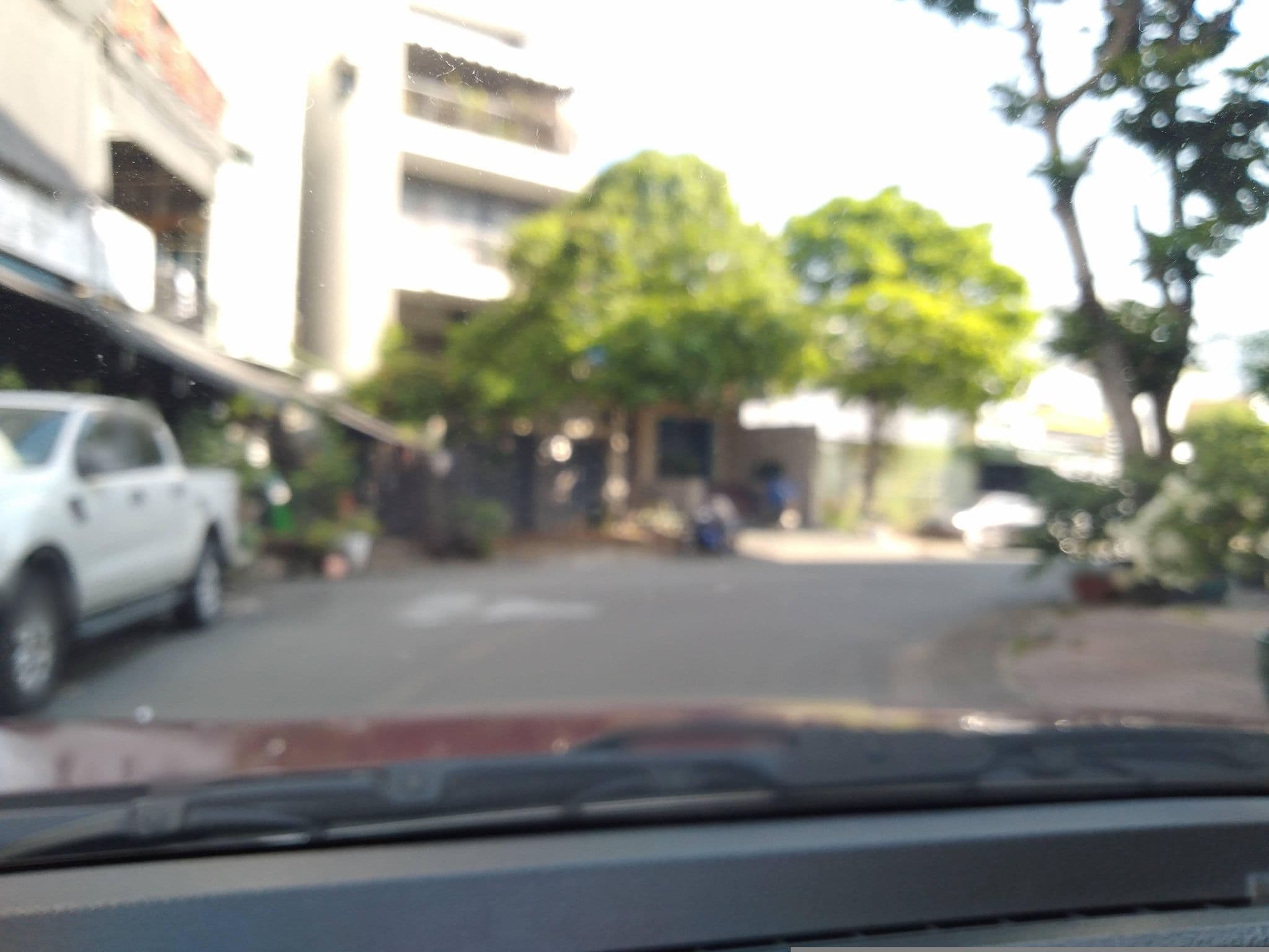 Street view near Hotel Hoang Long Son Duong Tran Nao, Bình Thạnh — © sg_front_1 (CC BY-SA · Mapillary)