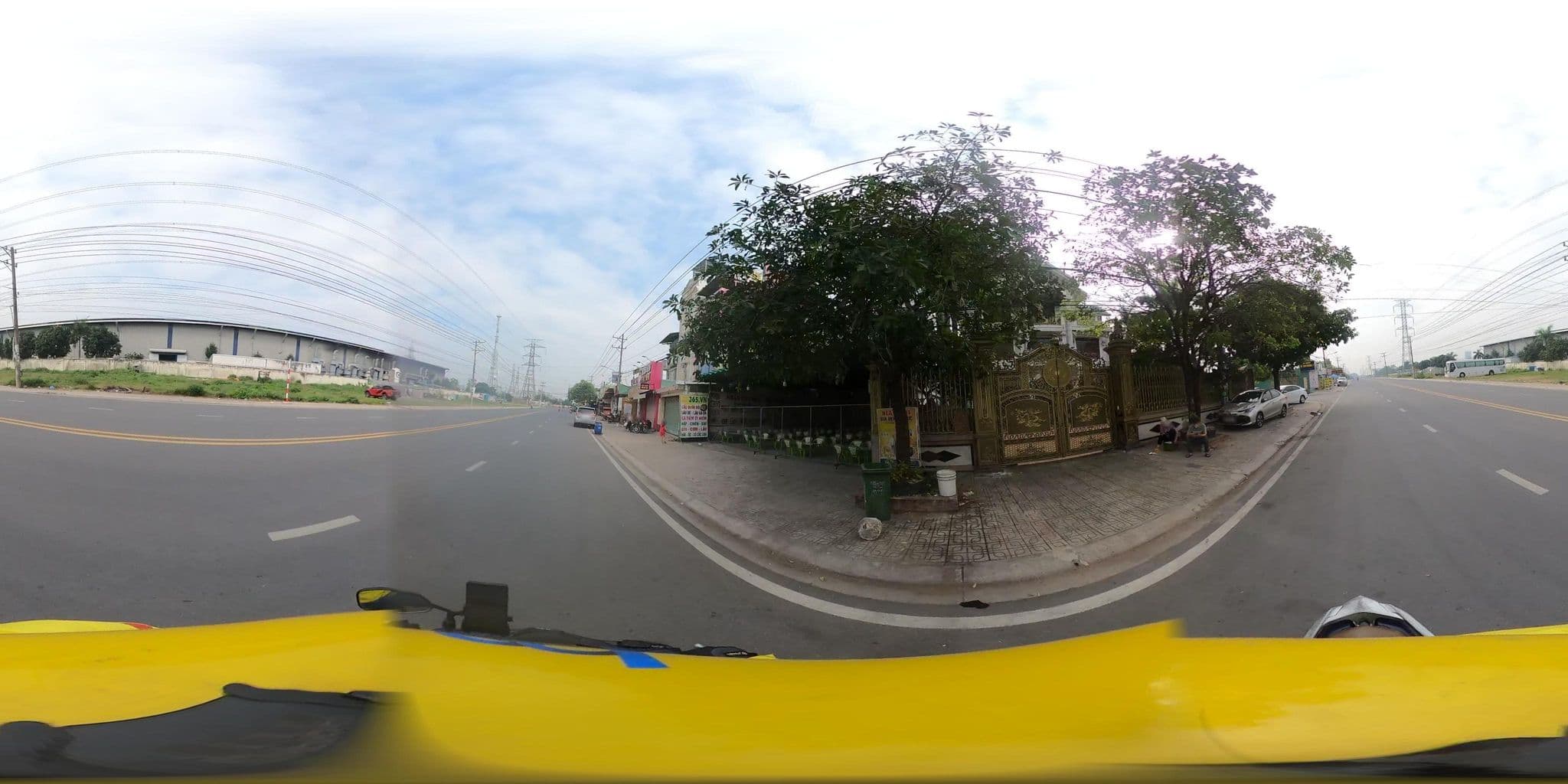 Street view near Sala Lan Anh Hotel, Long Thành — © bemaps3_sg (CC BY-SA · Mapillary)