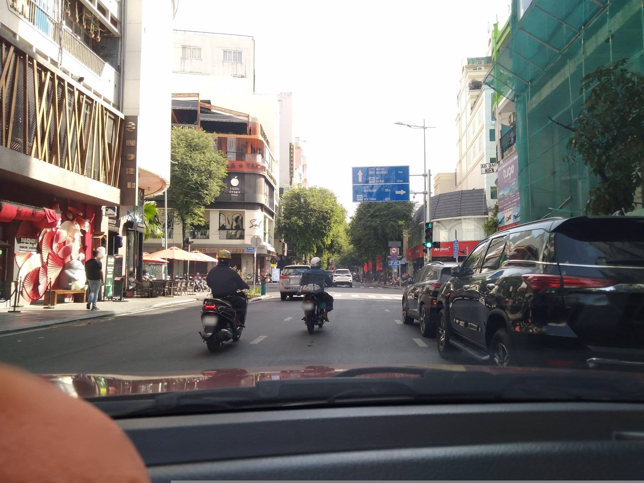 Street view near Nhat Ha 2 Hotel, Quận Ba — © sg_front_1 (CC BY-SA · Mapillary)