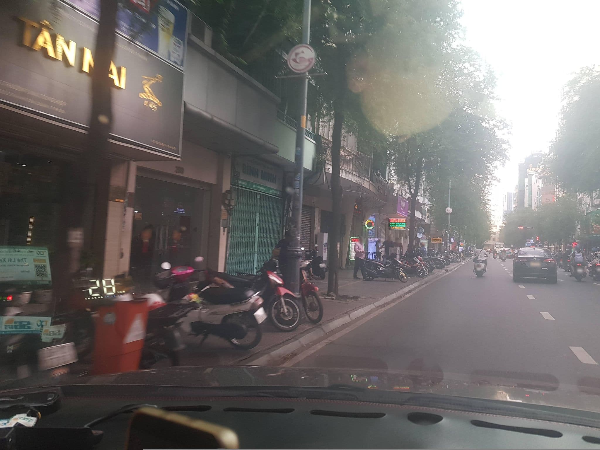 Street view near Avanti Boutique Hotel, Quận Ba — © bemaps1 (CC BY-SA · Mapillary)