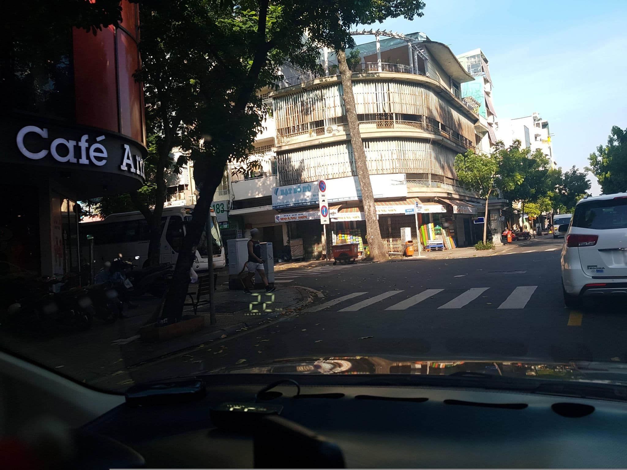 Street view near A25 Hotel - Lê Thị Hồng Gấm, Quận Bốn — © bemaps1 (CC BY-SA · Mapillary)
