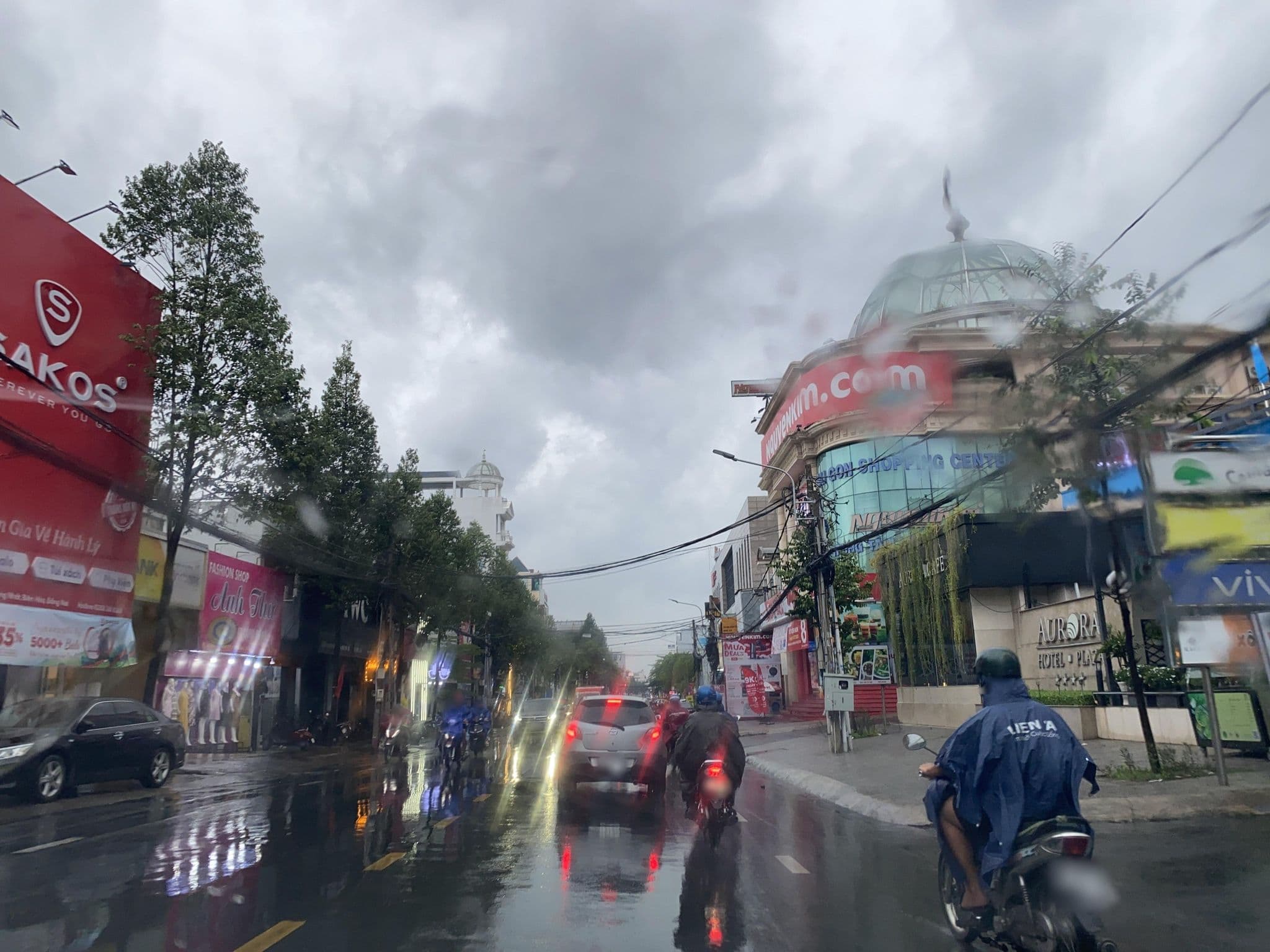 Street view near Grand Restaurant - Woosho Hotel, Biên Hòa — © DriveWithHoang (CC BY-SA · Mapillary)