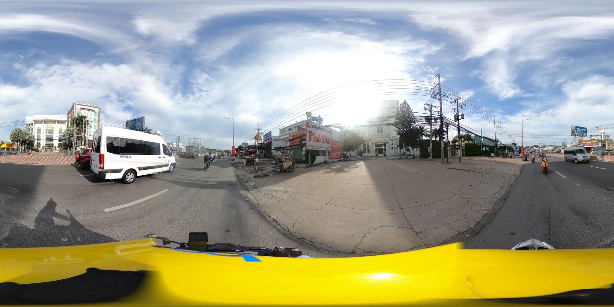 Street view near Ha Trinh Hotel, Bien Hoa, Vietnam, Biên Hòa — © bemaps3_sg (CC BY-SA · Mapillary)