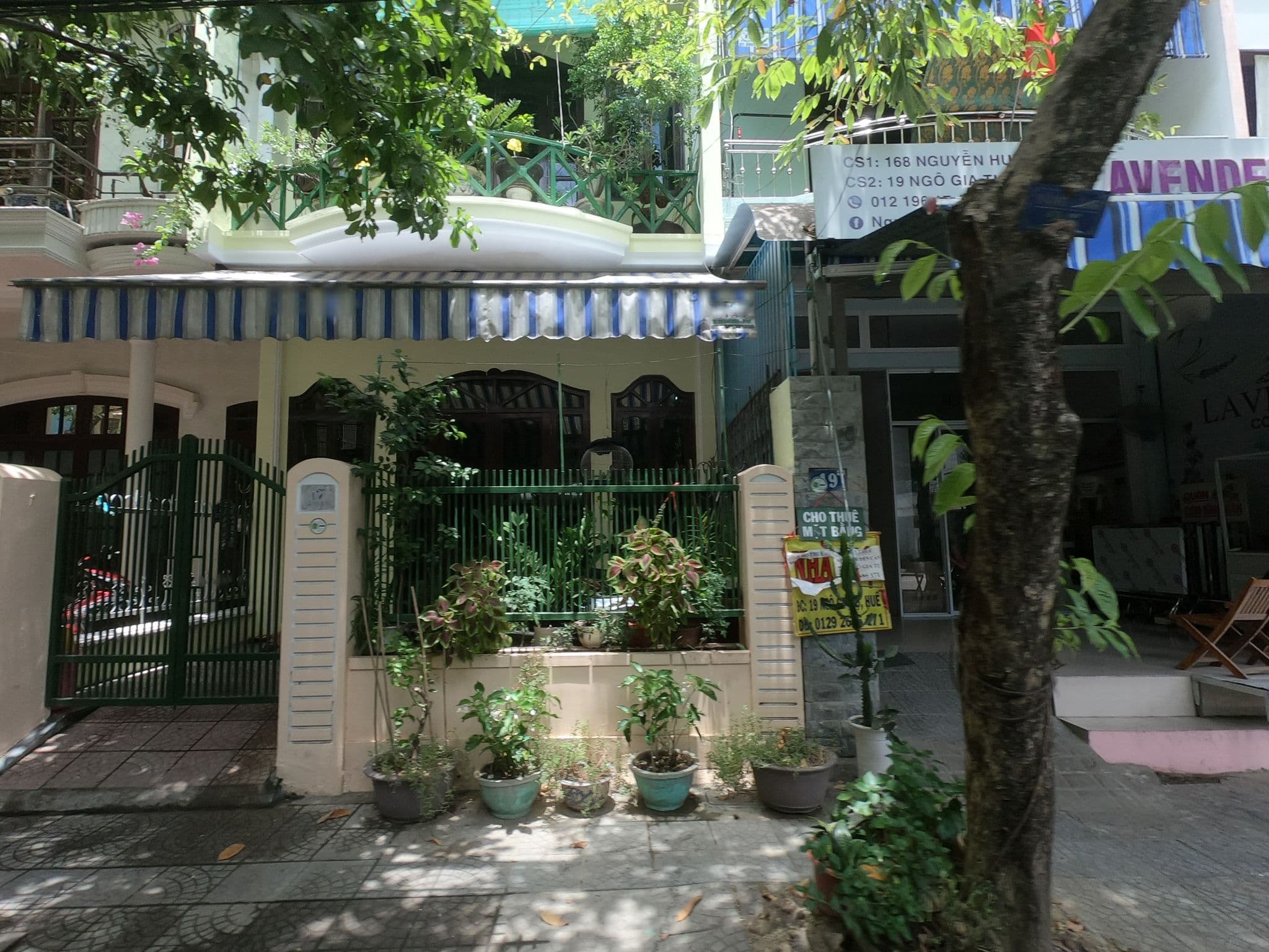 Street view near sunny c, Huế — © rsnaru (CC BY-SA · Mapillary)