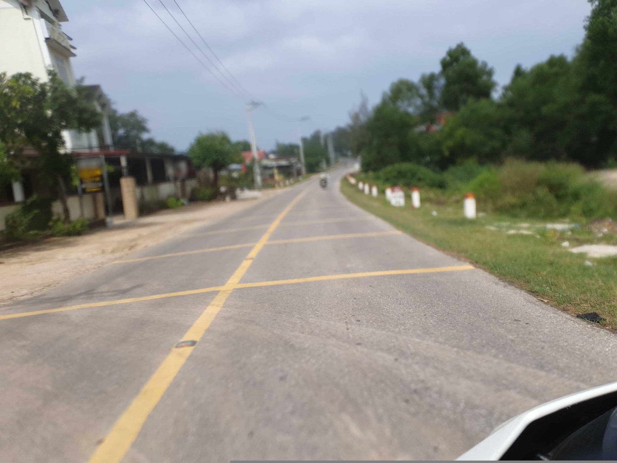 Street view near Nhà nghĩ khánh phương, Gio Linh — © russmcd (CC BY-SA · Mapillary)