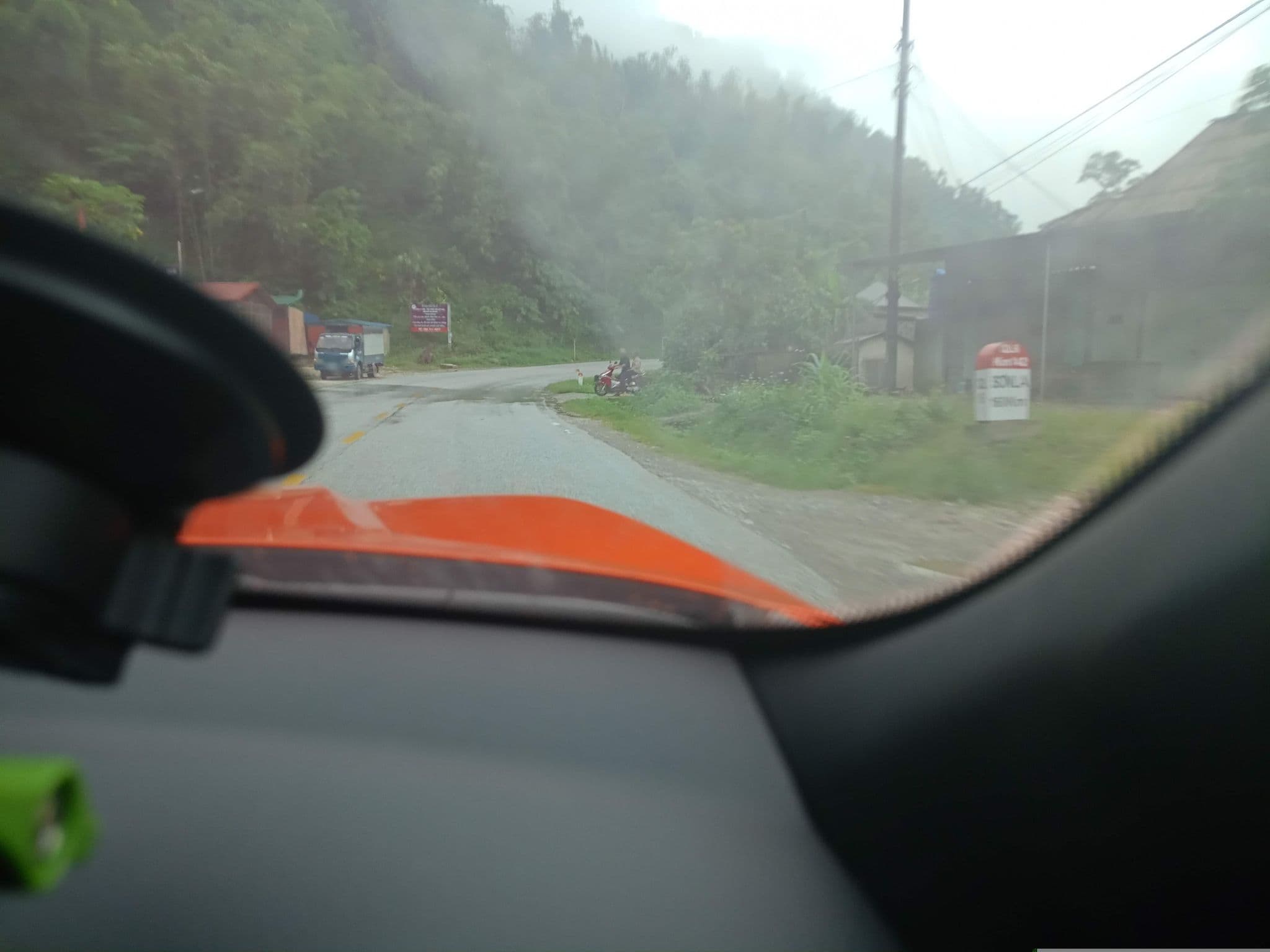 Street view near hao long, Hòa Bình — © XeLangThang (CC BY-SA · Mapillary)