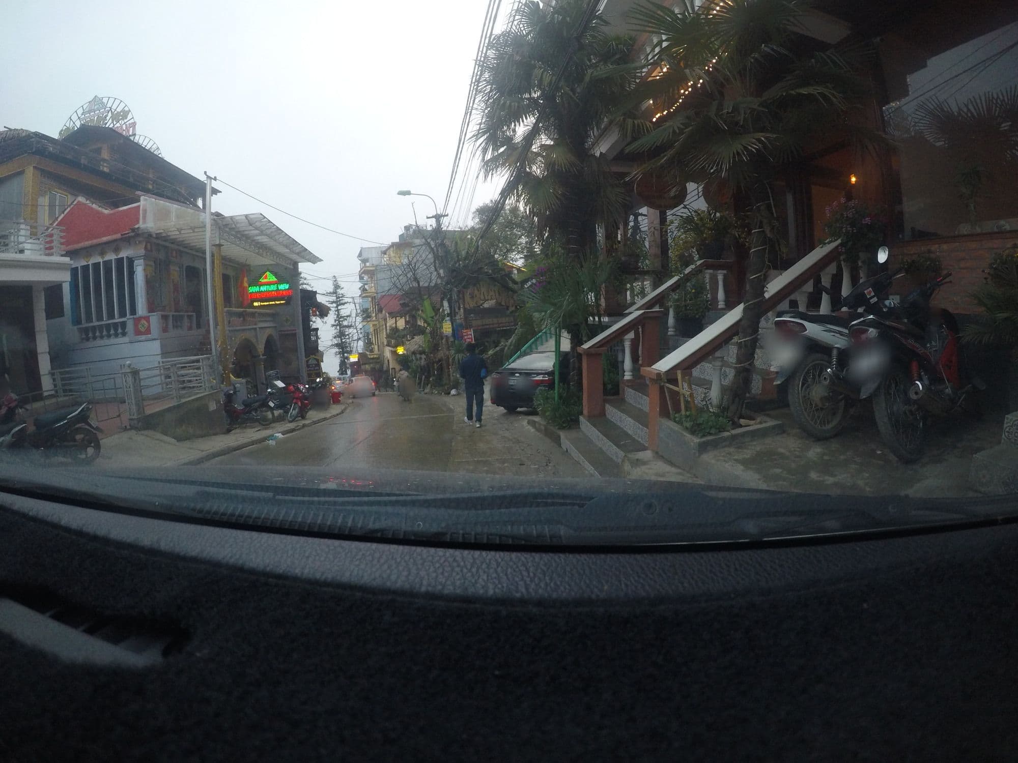 Street view near Sapa Luxury Hotel, Sa Pa — © 24dakenlo (CC BY-SA · Mapillary)