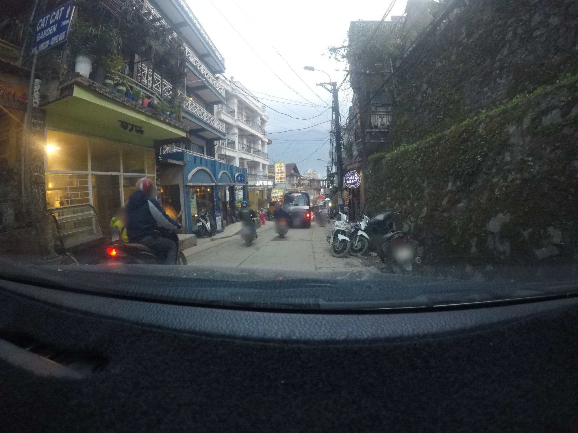 Street view near Emotion Hotel, Sa Pa — © 24dakenlo (CC BY-SA · Mapillary)