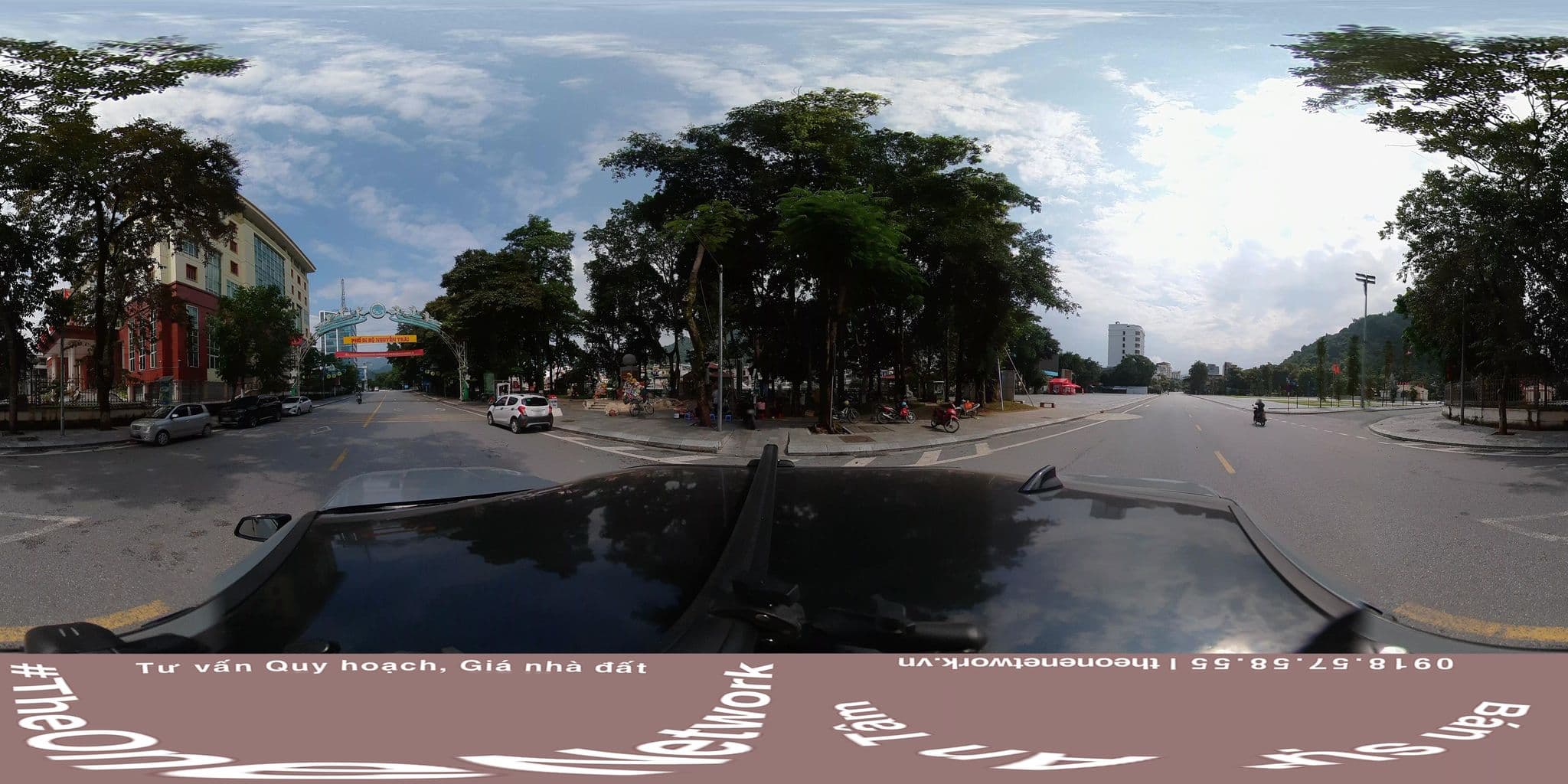 Street view near Kiến Vàng Hotel, Hà Giang — © theonenetwork (CC BY-SA · Mapillary)