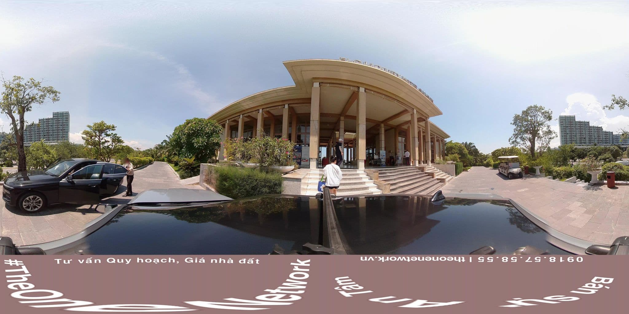 Street view near A La Carte, Sầm Sơn — © theonenetwork (CC BY-SA · Mapillary)