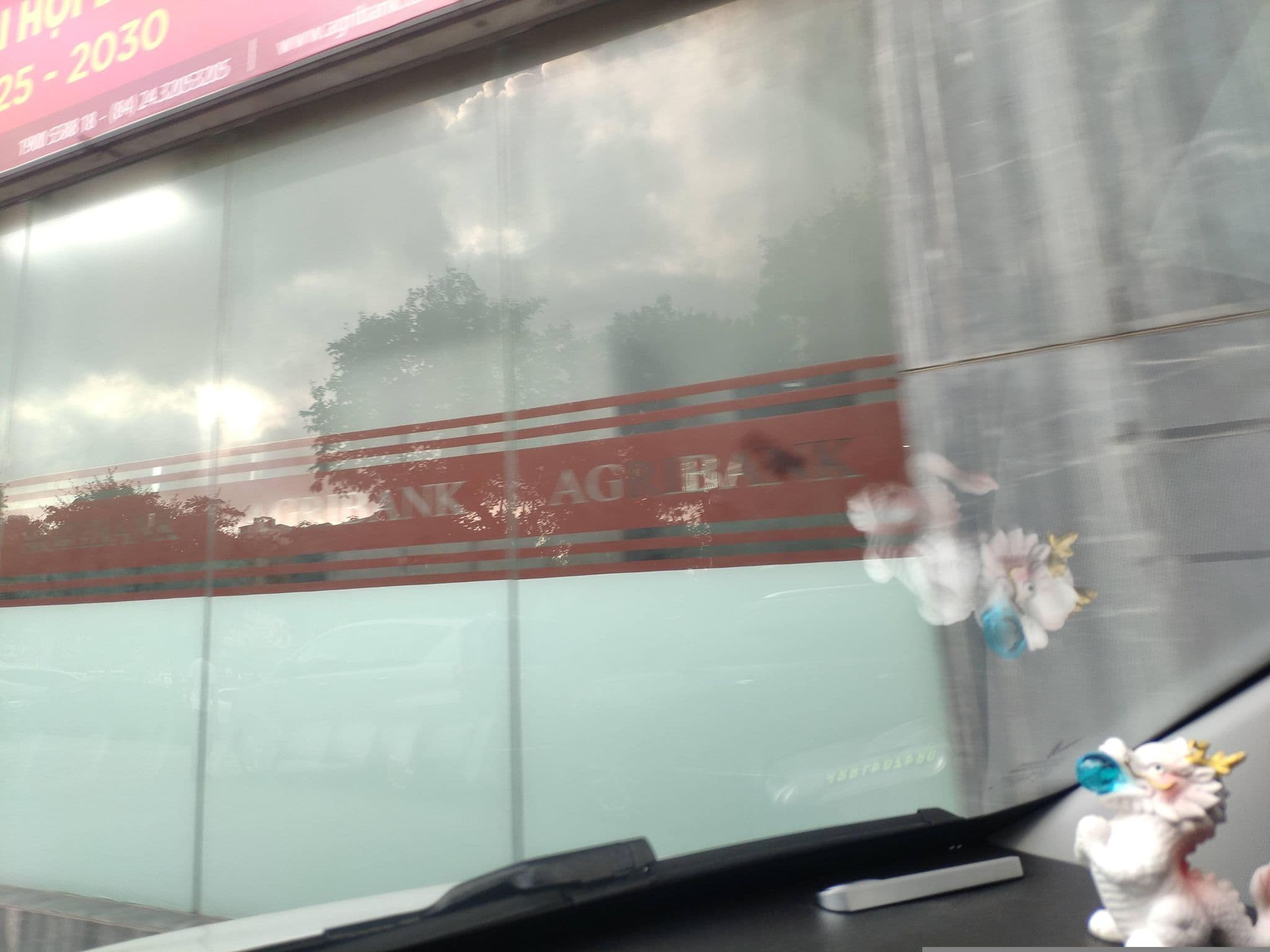 Street view near Tắm Cái Nhỉ :">, Láng Thượng — © hn_right_1 (CC BY-SA · Mapillary)
