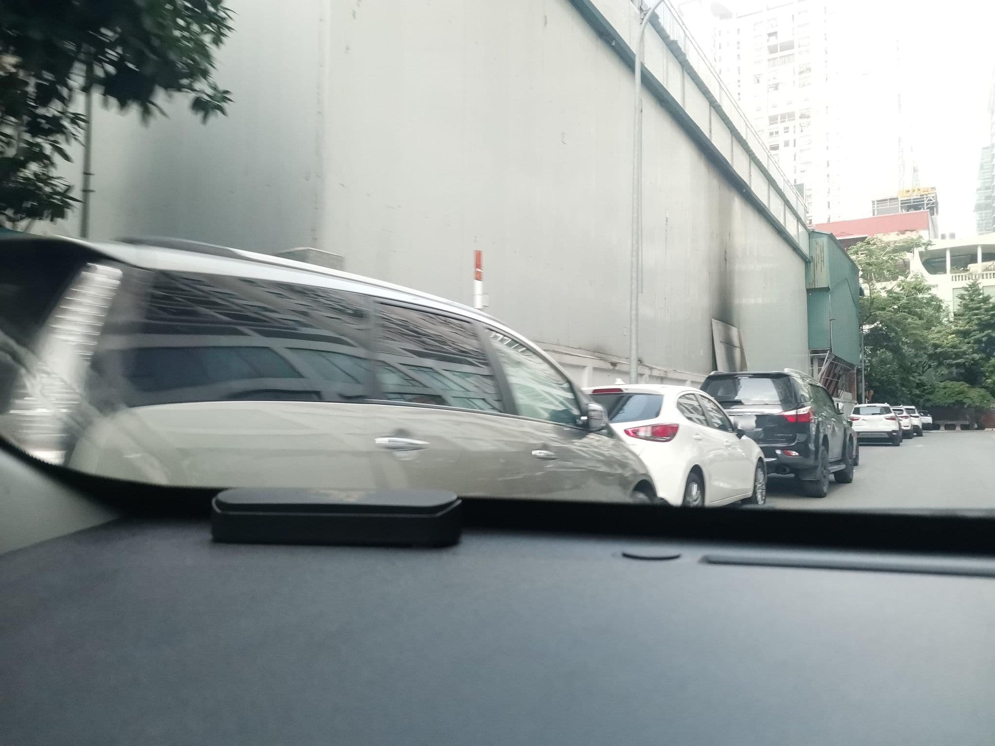 Street view near Khách sạn Thể thao, Thanh Xuân — © hn_left_2 (CC BY-SA · Mapillary)