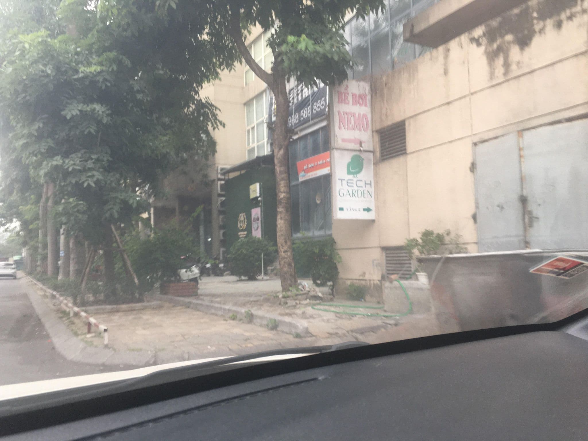 Street view near Roygent Park, Thanh Xuân — © hn_right_2 (CC BY-SA · Mapillary)
