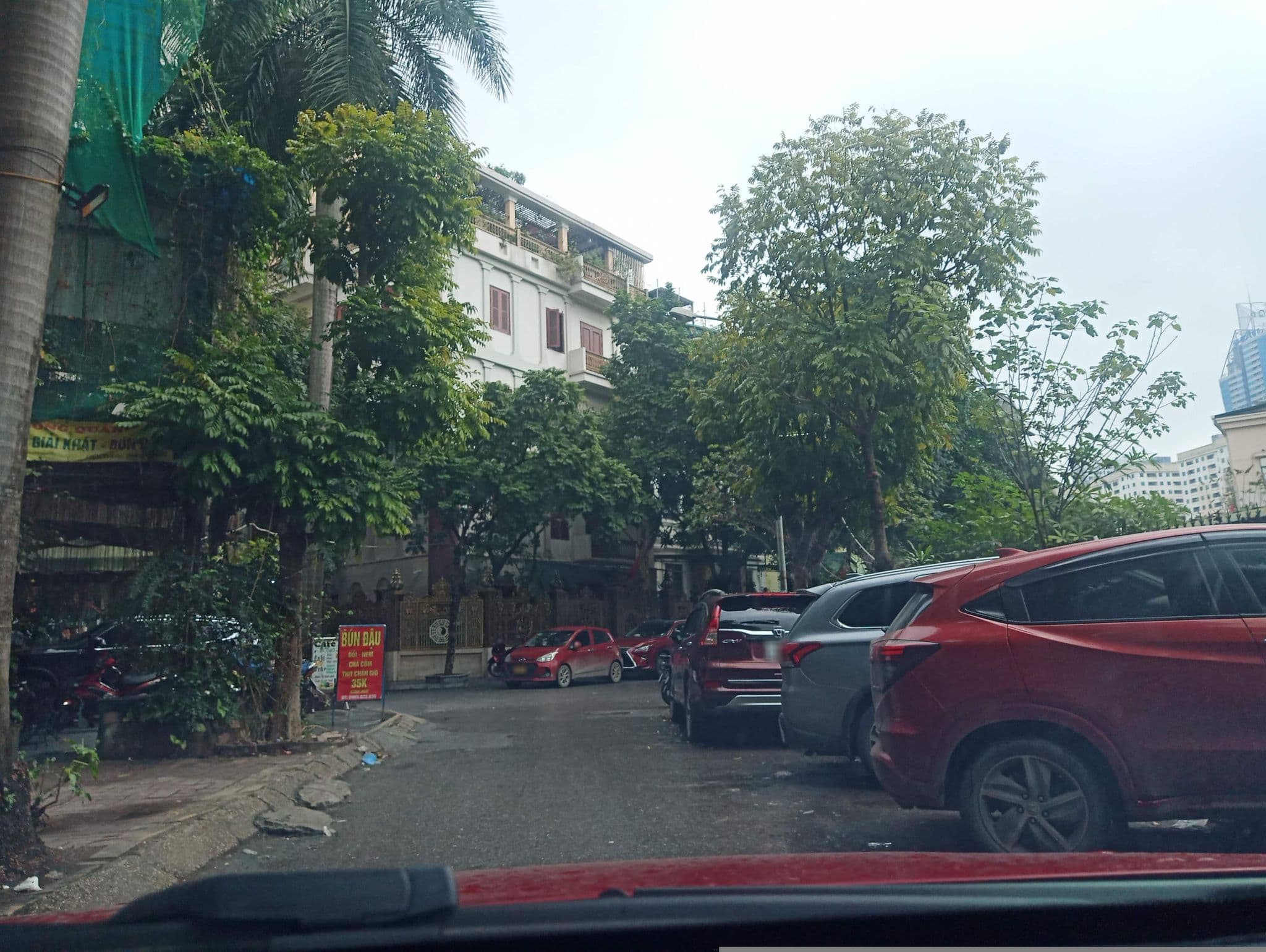 Street view near gosiwon, Láng Thượng — © hn_front_1 (CC BY-SA · Mapillary)