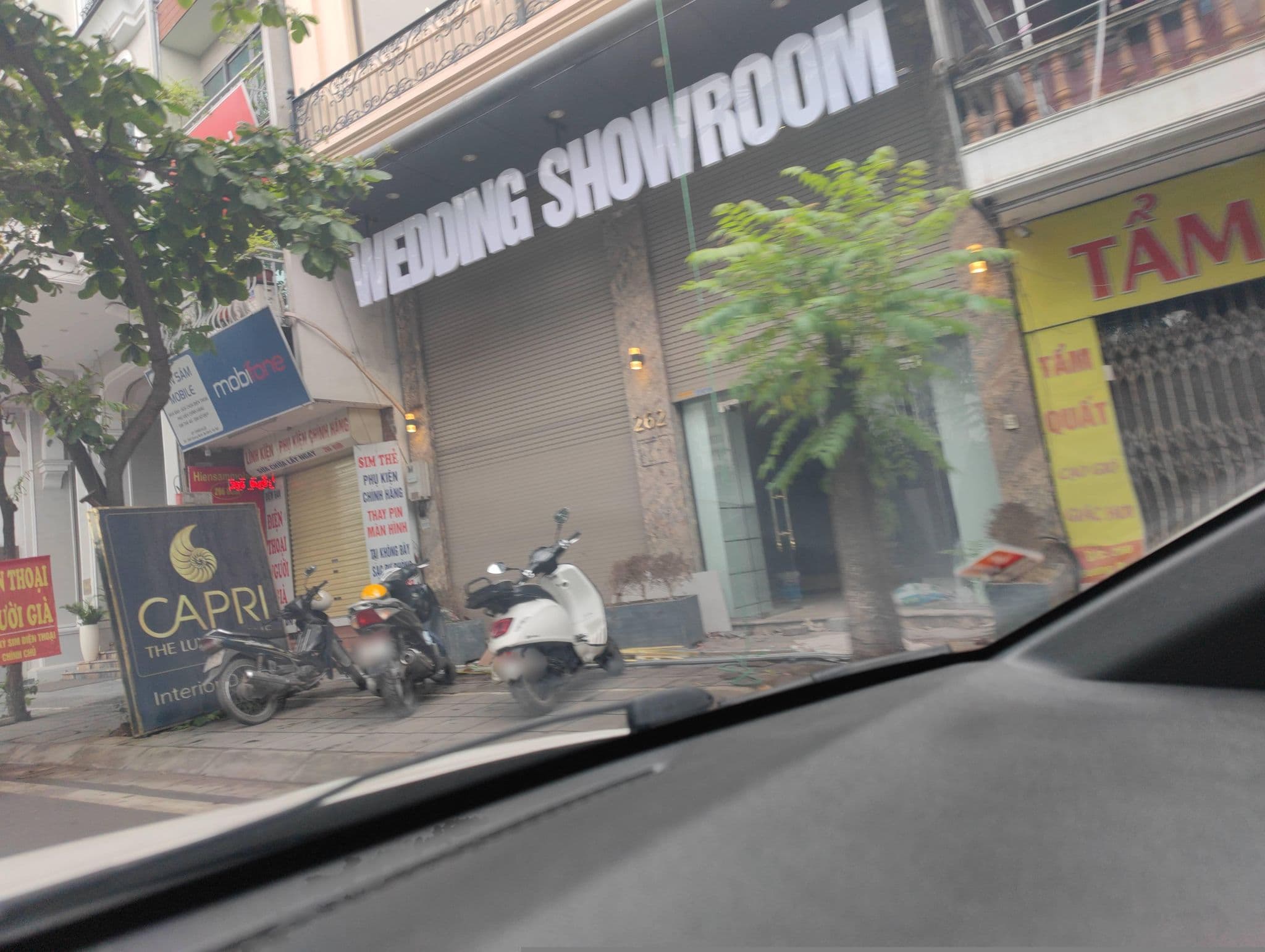 Street view near Fte Ba Dinh Hotel, Dịch Vọng — © hn_right_2 (CC BY-SA · Mapillary)