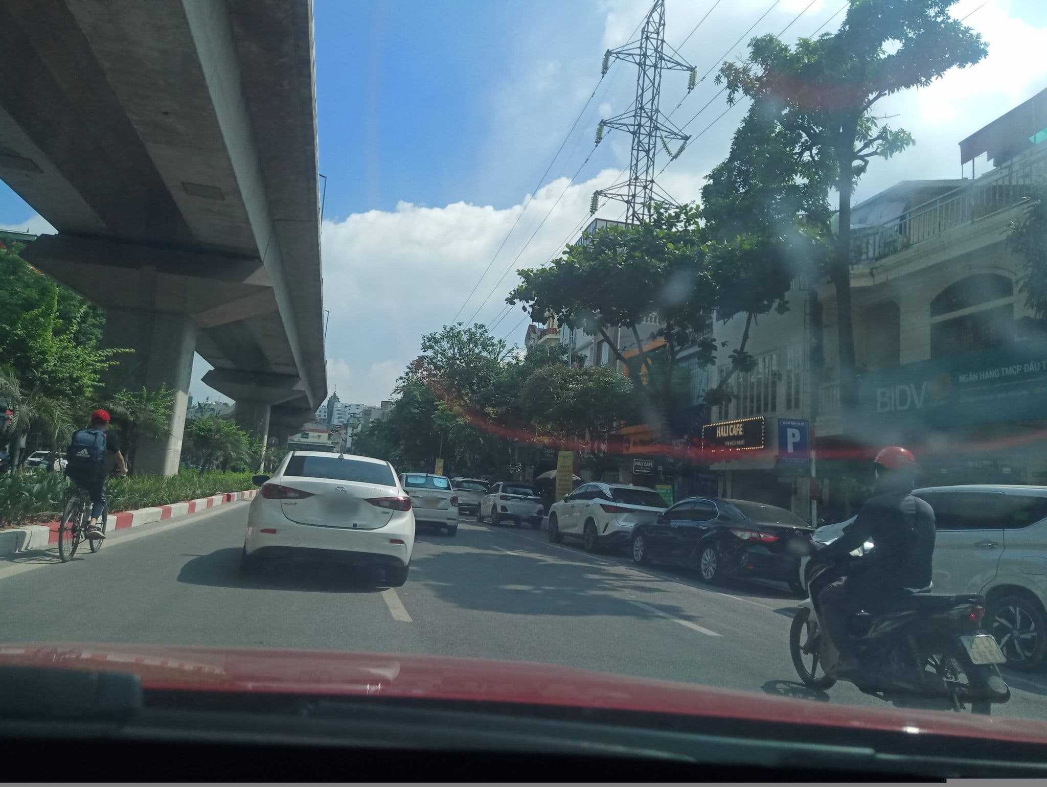 Street view near Hà Nội Start Hotel, Ô Chợ Dừa — © hn_front_1 (CC BY-SA · Mapillary)