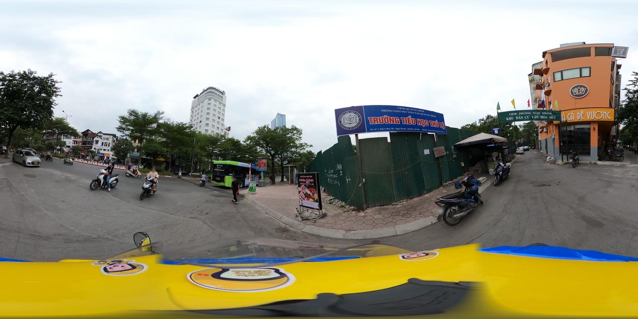 Street view near Newstar Hotel, Cầu Giấy — © bemaps2_hn (CC BY-SA · Mapillary)