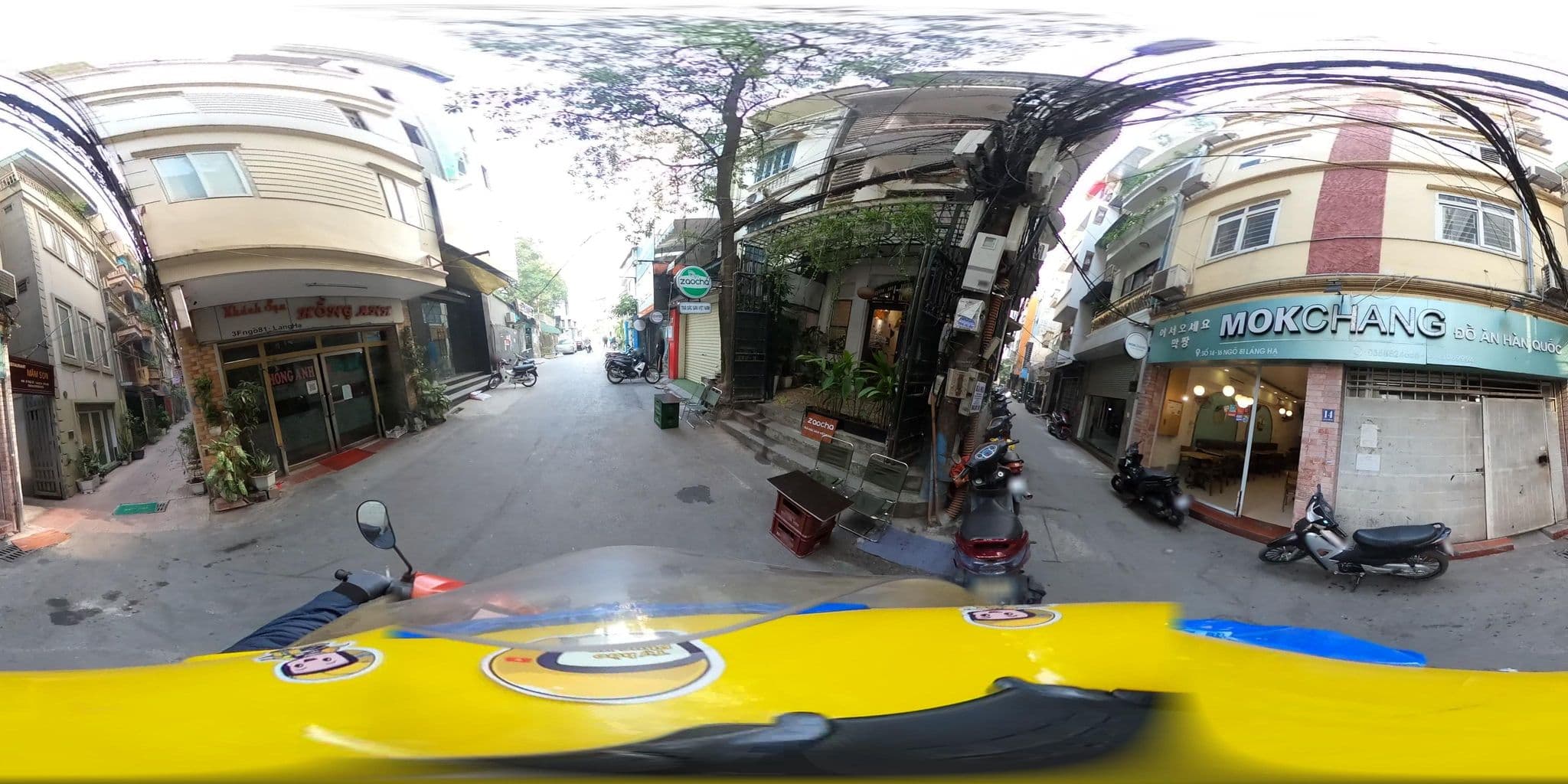 Street view near Khách sạn Aroma, Ô Chợ Dừa — © bemaps2_hn (CC BY-SA · Mapillary)