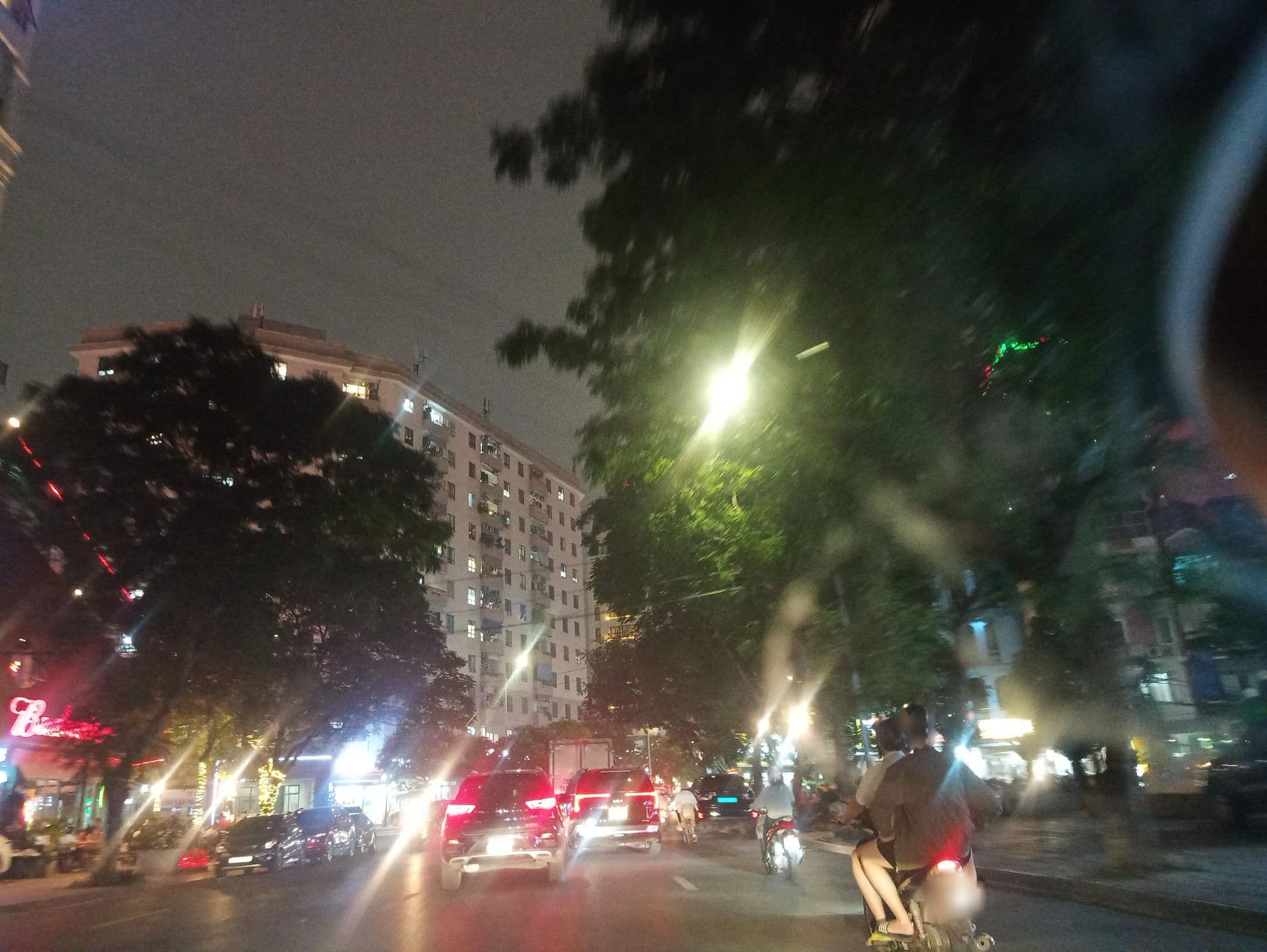 Street view near New Lotus Hotel, Mai Dịch — © hn_front_1 (CC BY-SA · Mapillary)