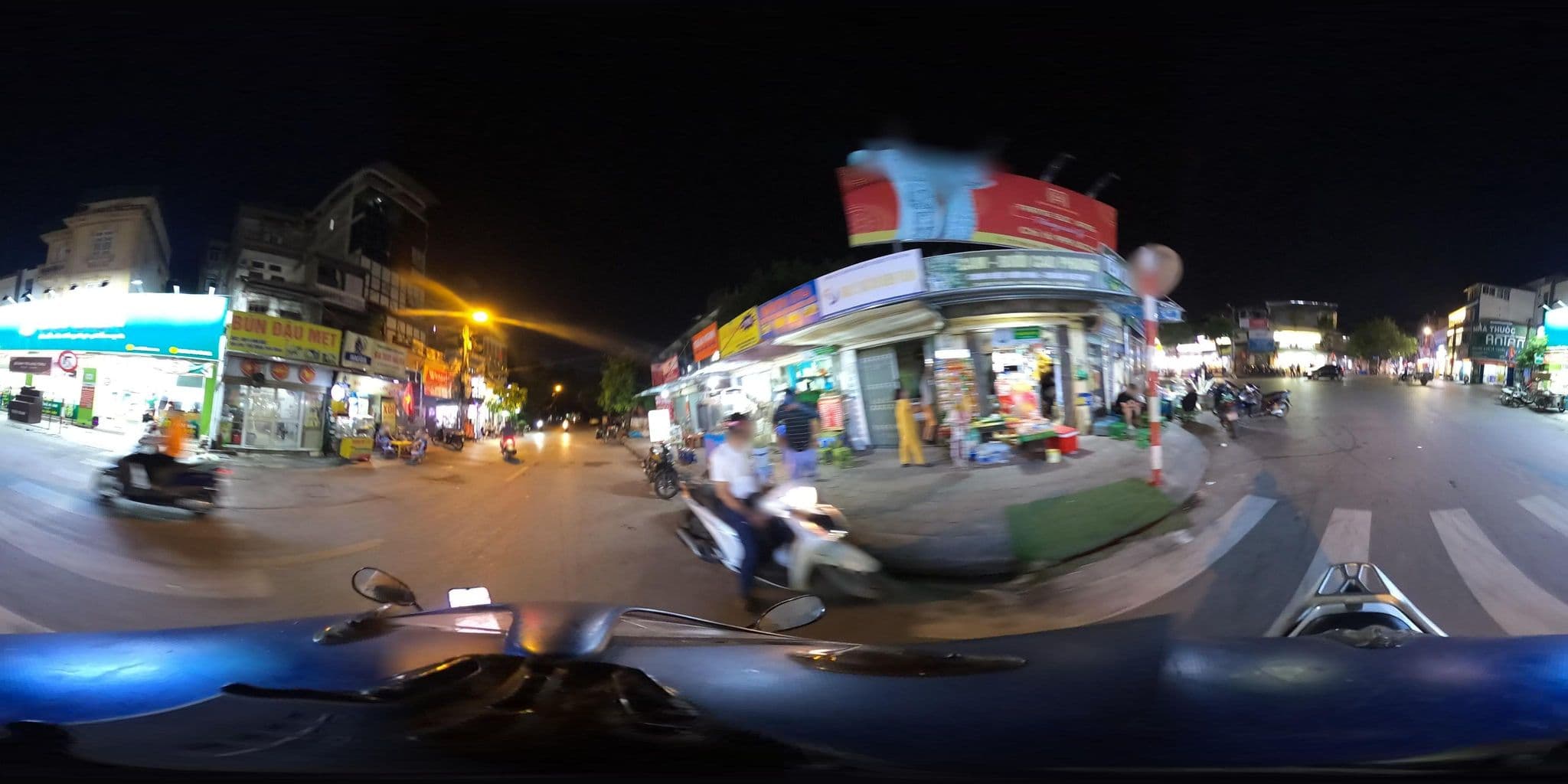 Street view near Thịnh An Hotel, Đống Đa — © phung_mapping (CC BY-SA · Mapillary)