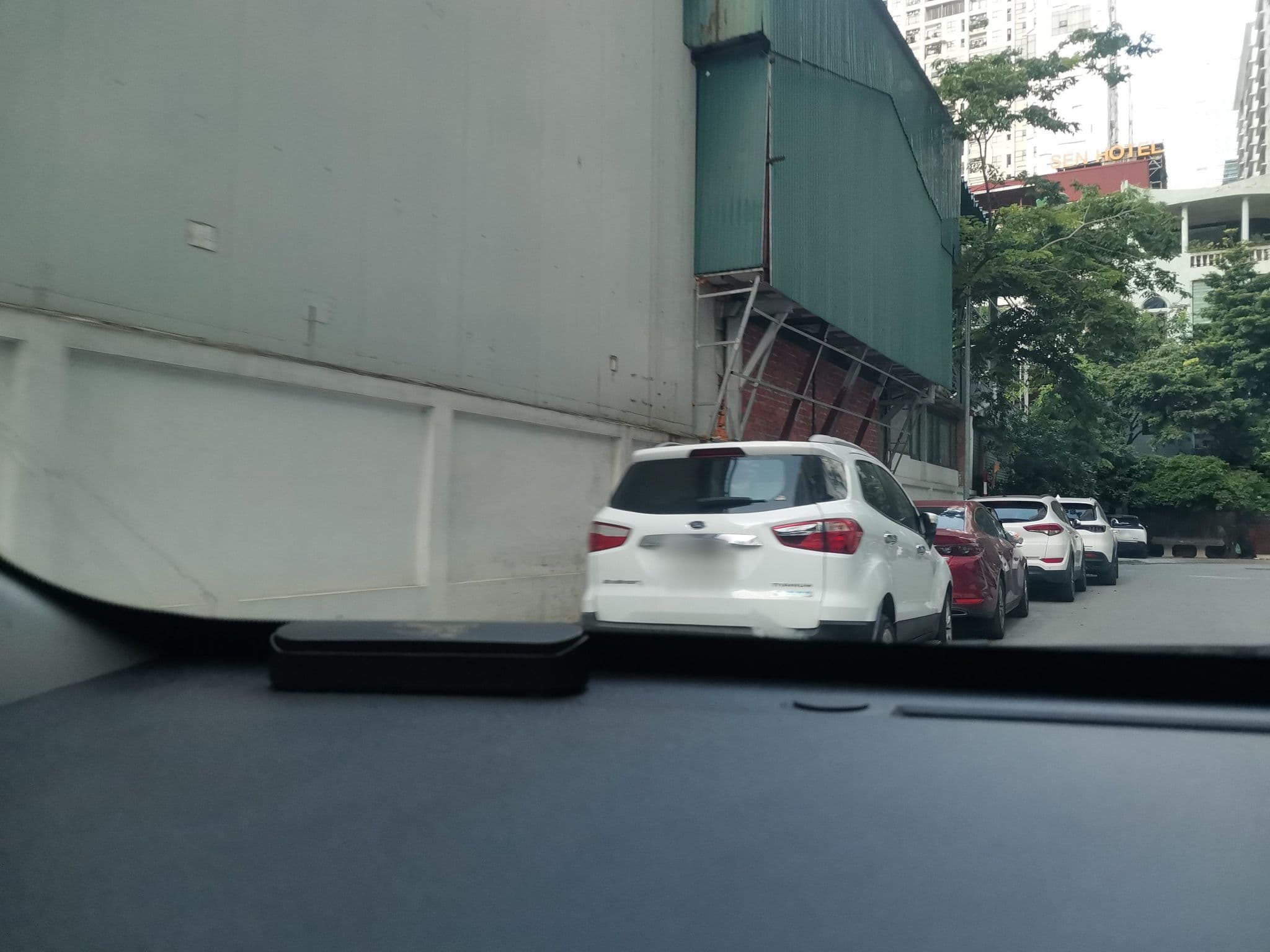 Street view near Tân Hoàng Gia, Thanh Xuân — © hn_left_2 (CC BY-SA · Mapillary)