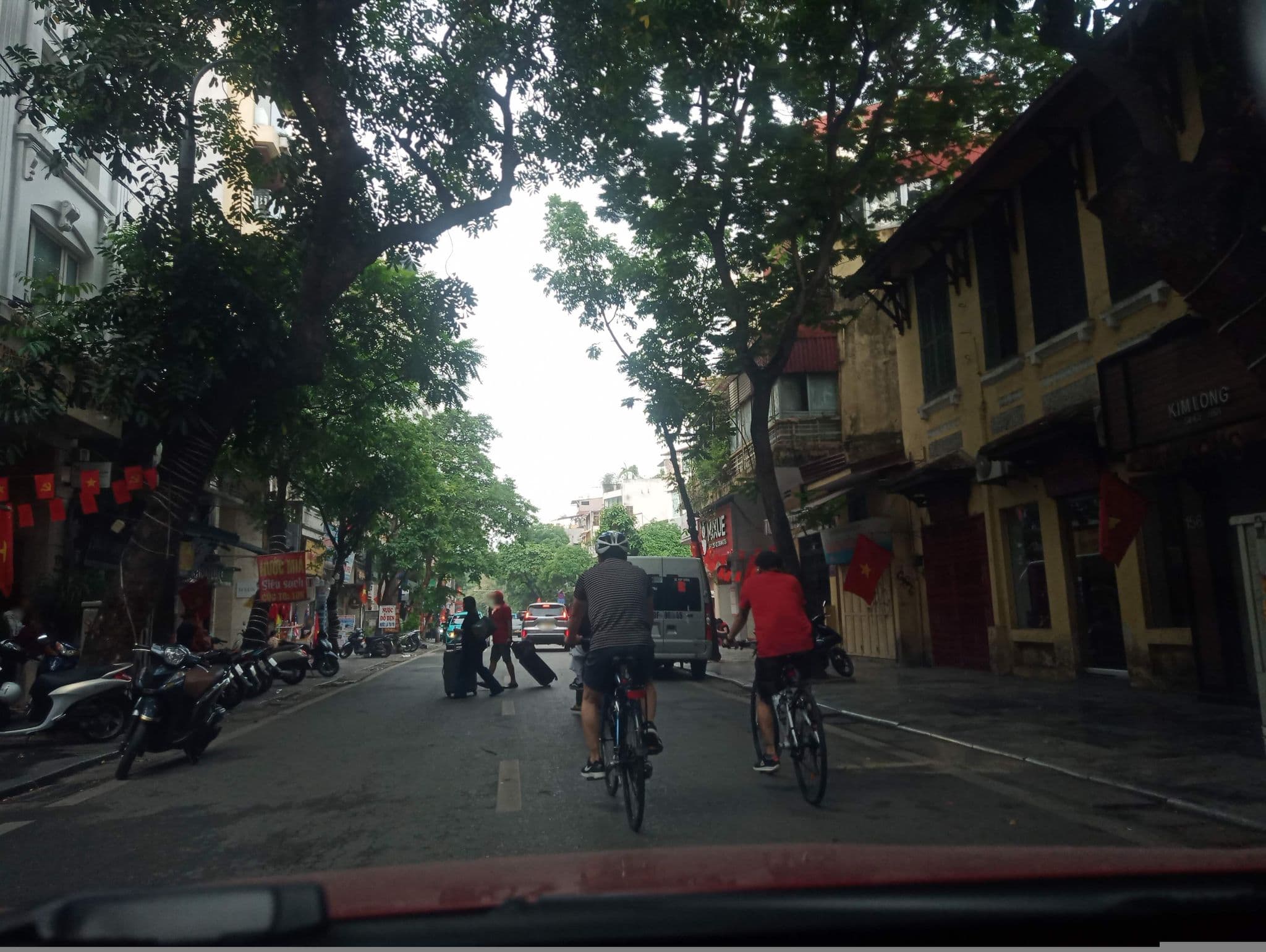 Street view near Angel Palace Hotel, Hàng Bông, Hanoi, Hoàn Kiếm, Vietnam, Hoàn Kiếm — © hn_front_1 (CC BY-SA · Mapillary)