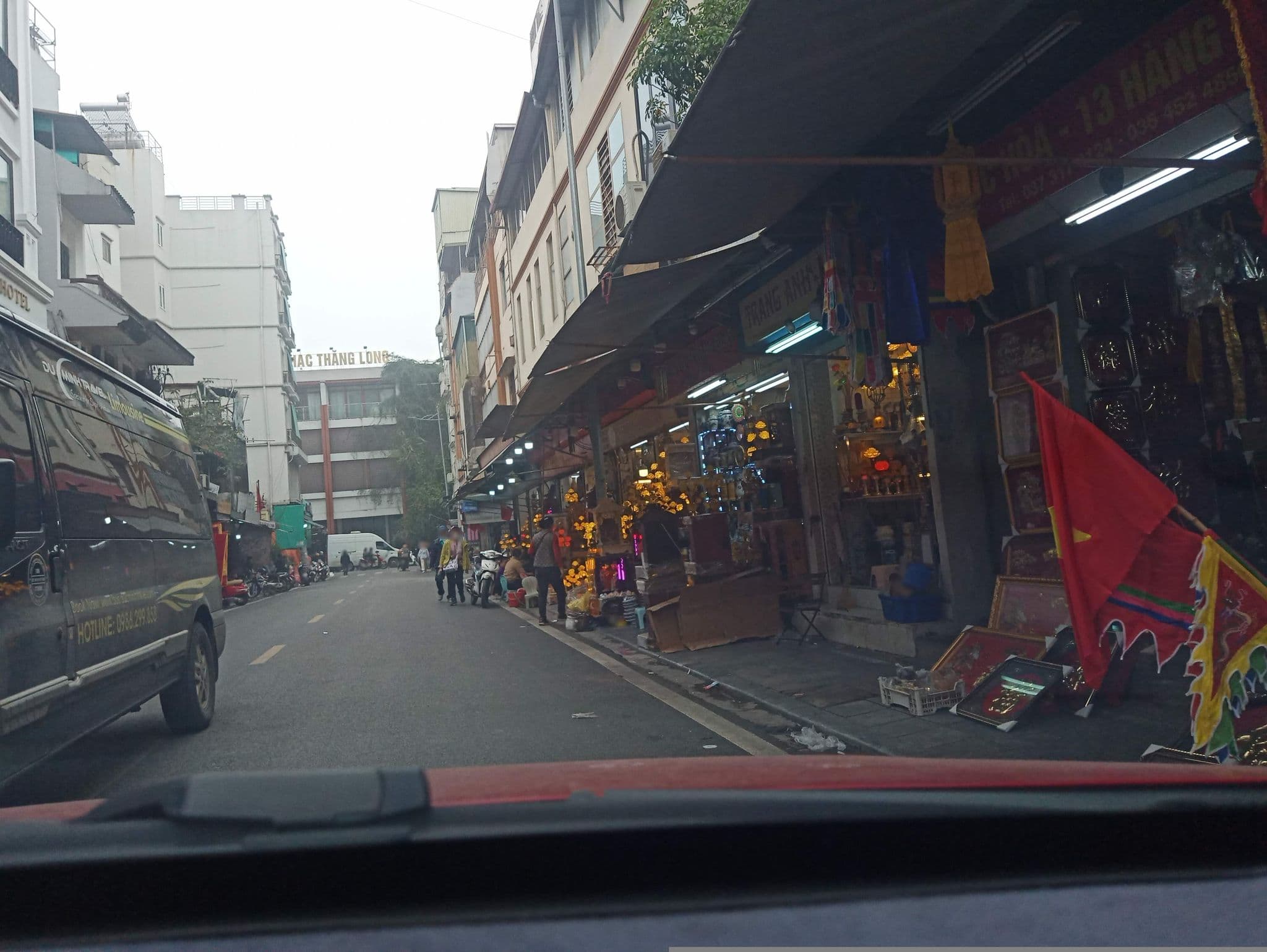 Street view near Golden Charm Hotel, Hoàn Kiếm — © hn_front_1 (CC BY-SA · Mapillary)