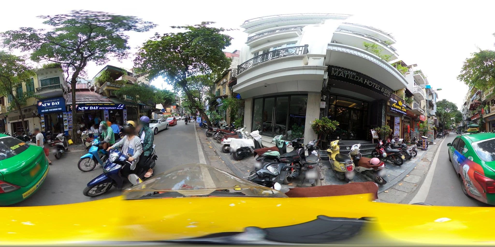 Street view near Sunshine 3, Hoàn Kiếm — © bemaps_hn_kien (CC BY-SA · Mapillary)