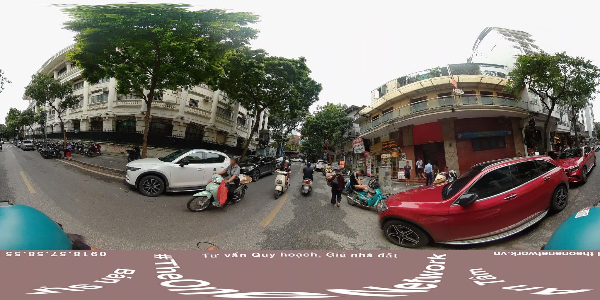 Street view near Hanoi Moment, Hoàn Kiếm — © theonenetwork (CC BY-SA · Mapillary)