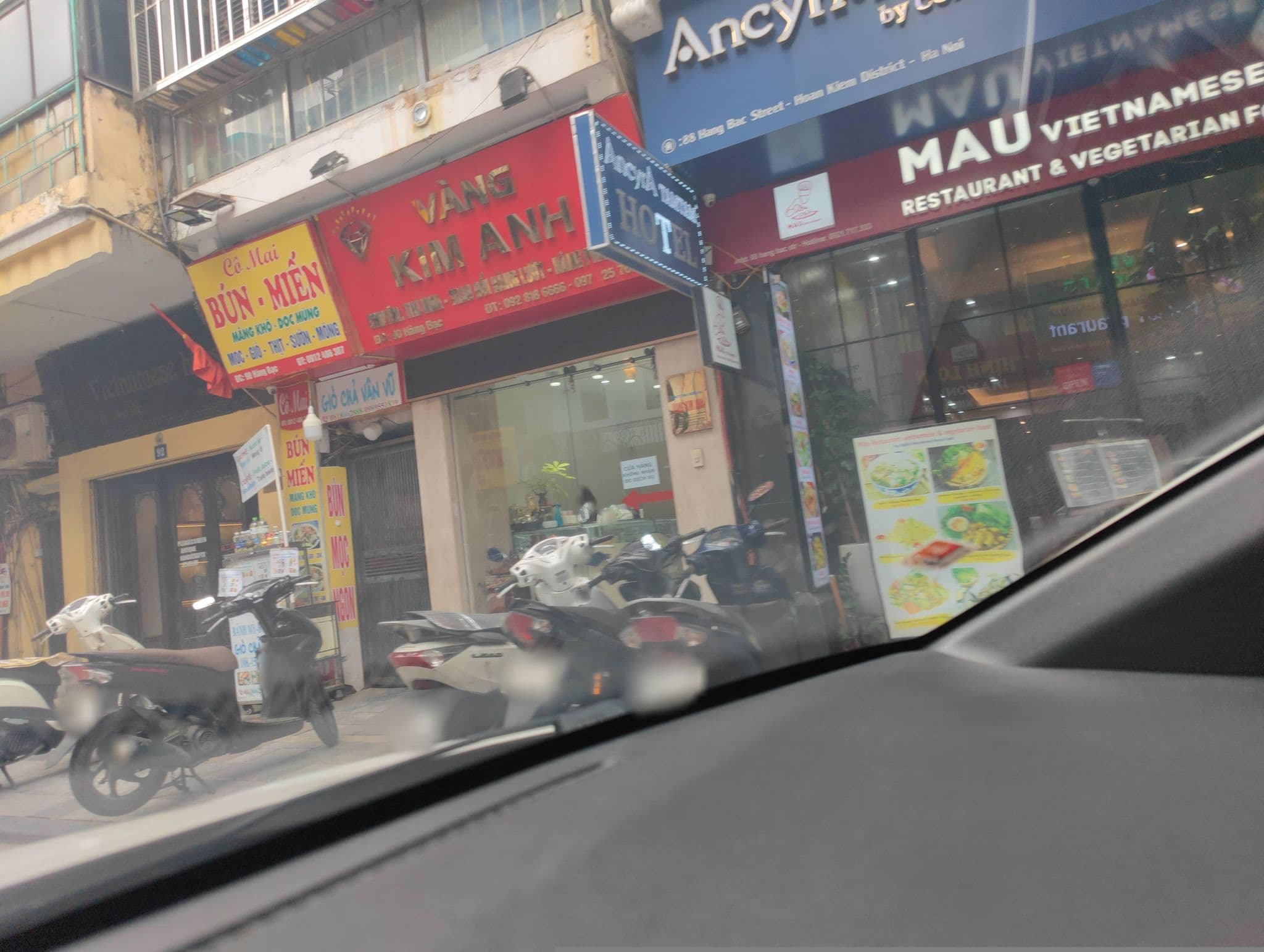 Street view near AncyrA TAMTAM HOTEL by CONTINENT, Hoàn Kiếm — © hn_right_2 (CC BY-SA · Mapillary)