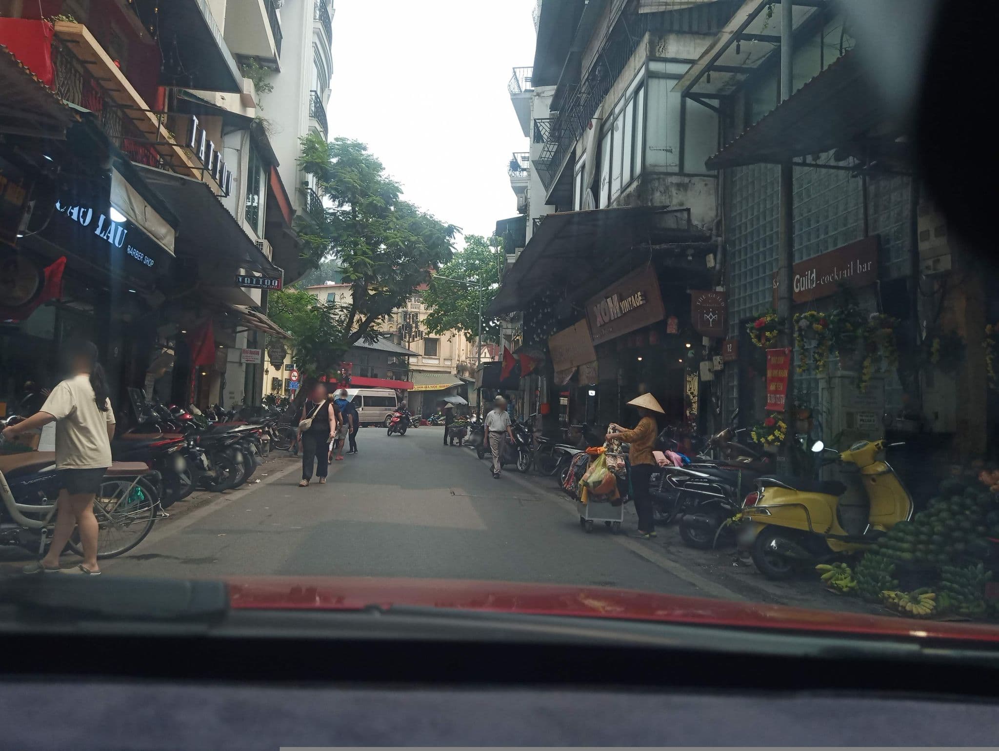 Street view near Holiday Diamond Hotel, Hoàn Kiếm — © hn_front_1 (CC BY-SA · Mapillary)