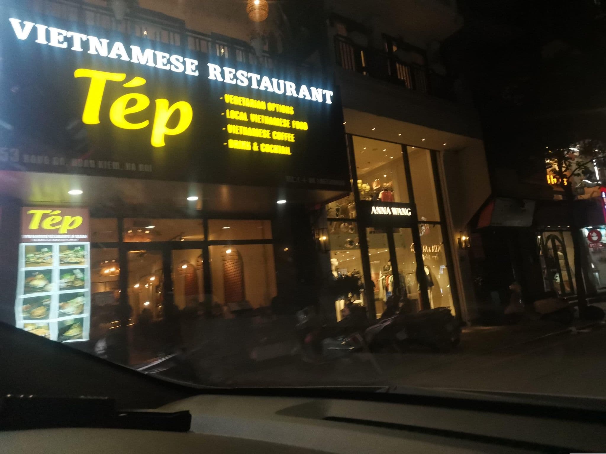Street view near Celia Hotel, Hoàn Kiếm — © hn_left_2 (CC BY-SA · Mapillary)