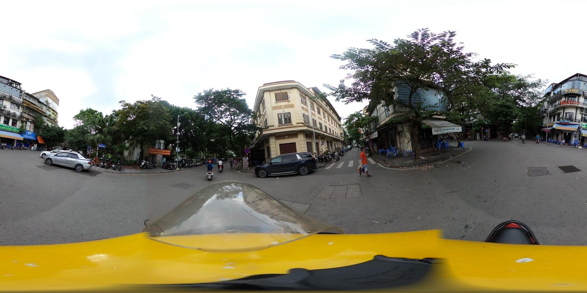 Street view near Mai Hotel, Hoàn Kiếm — © bemaps_hn_kien (CC BY-SA · Mapillary)