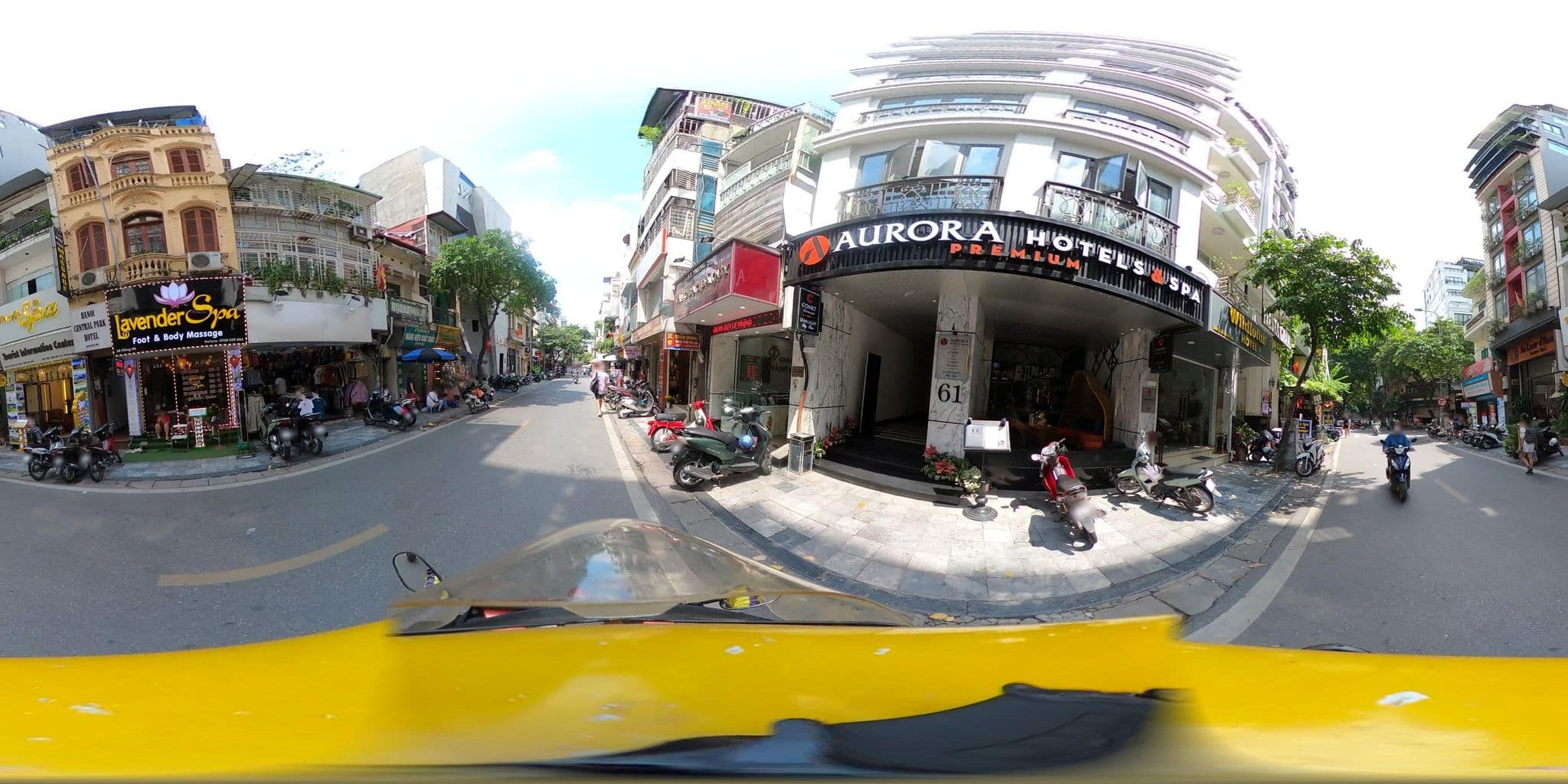 Street view near Cosy hotel, Hoàn Kiếm — © bemaps_hn_kien (CC BY-SA · Mapillary)