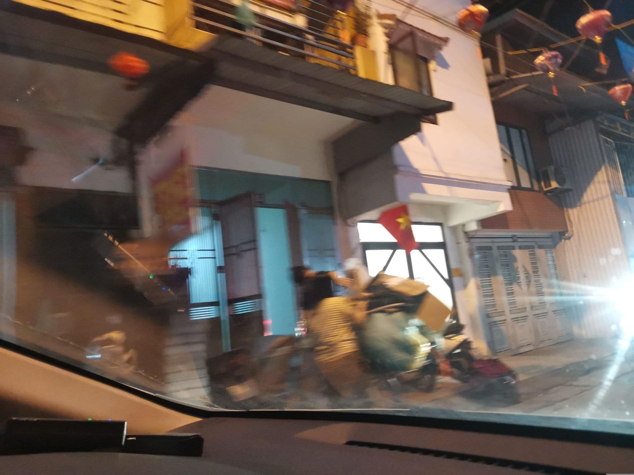 Street view near An Nam Corner- Thanh Yen, Hoàn Kiếm — © hn_left_2 (CC BY-SA · Mapillary)