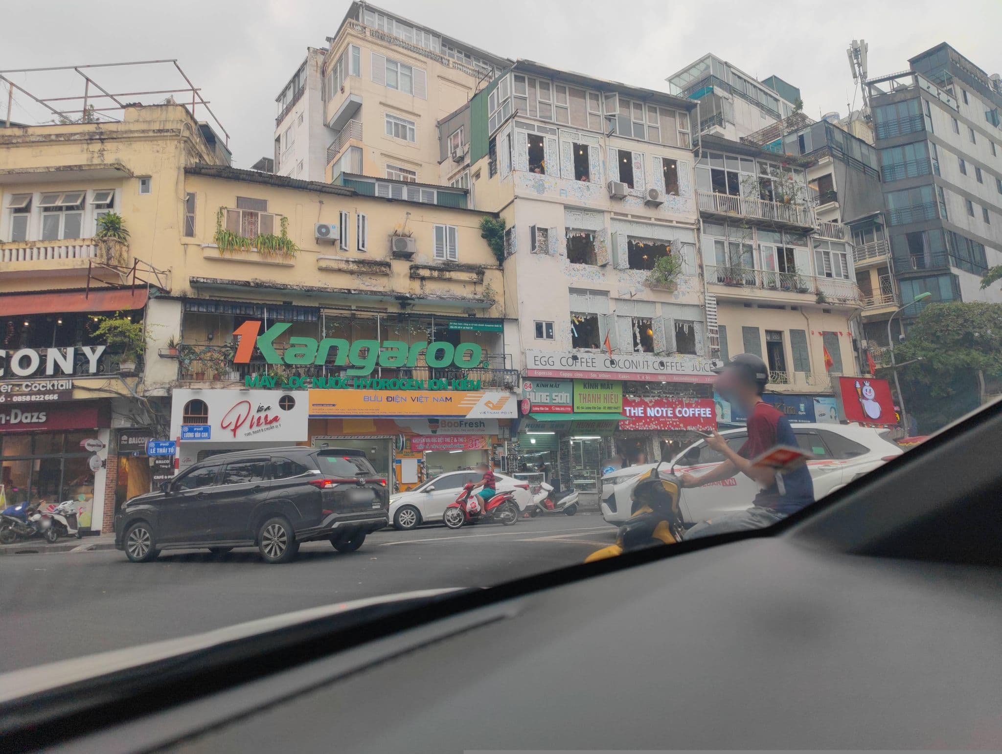 Street view near Heart Hotel Hanoi, Hoàn Kiếm — © hn_right_2 (CC BY-SA · Mapillary)