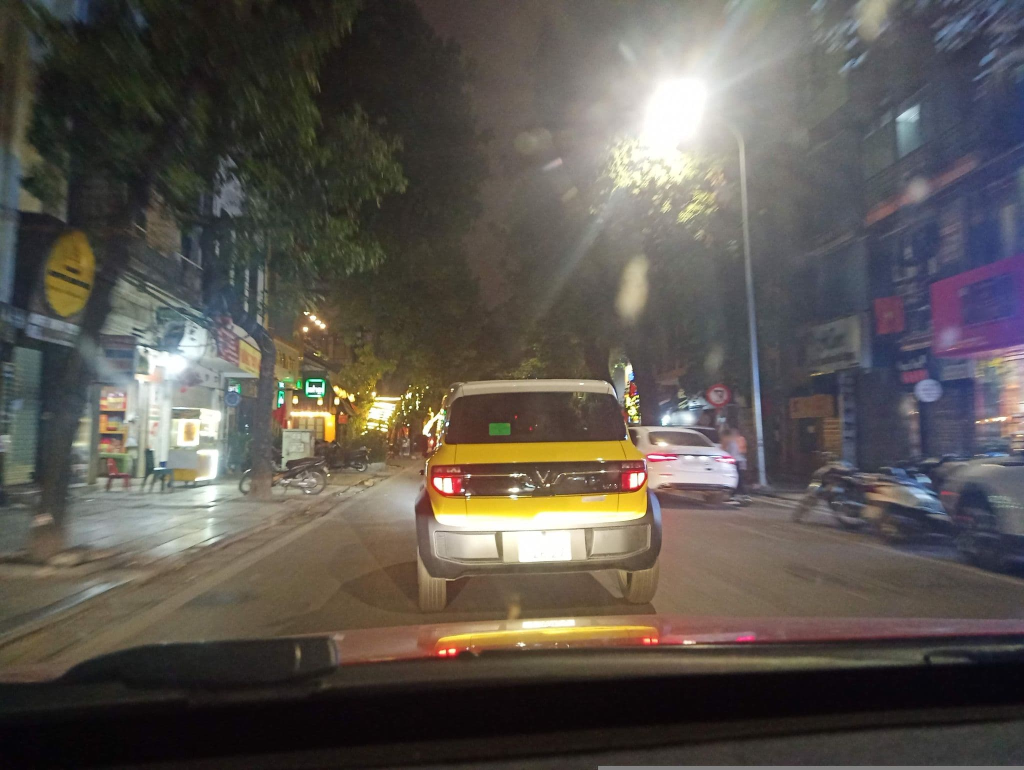 Street view near An Nam Legend Hotel, Hoàn Kiếm — © hn_front_1 (CC BY-SA · Mapillary)
