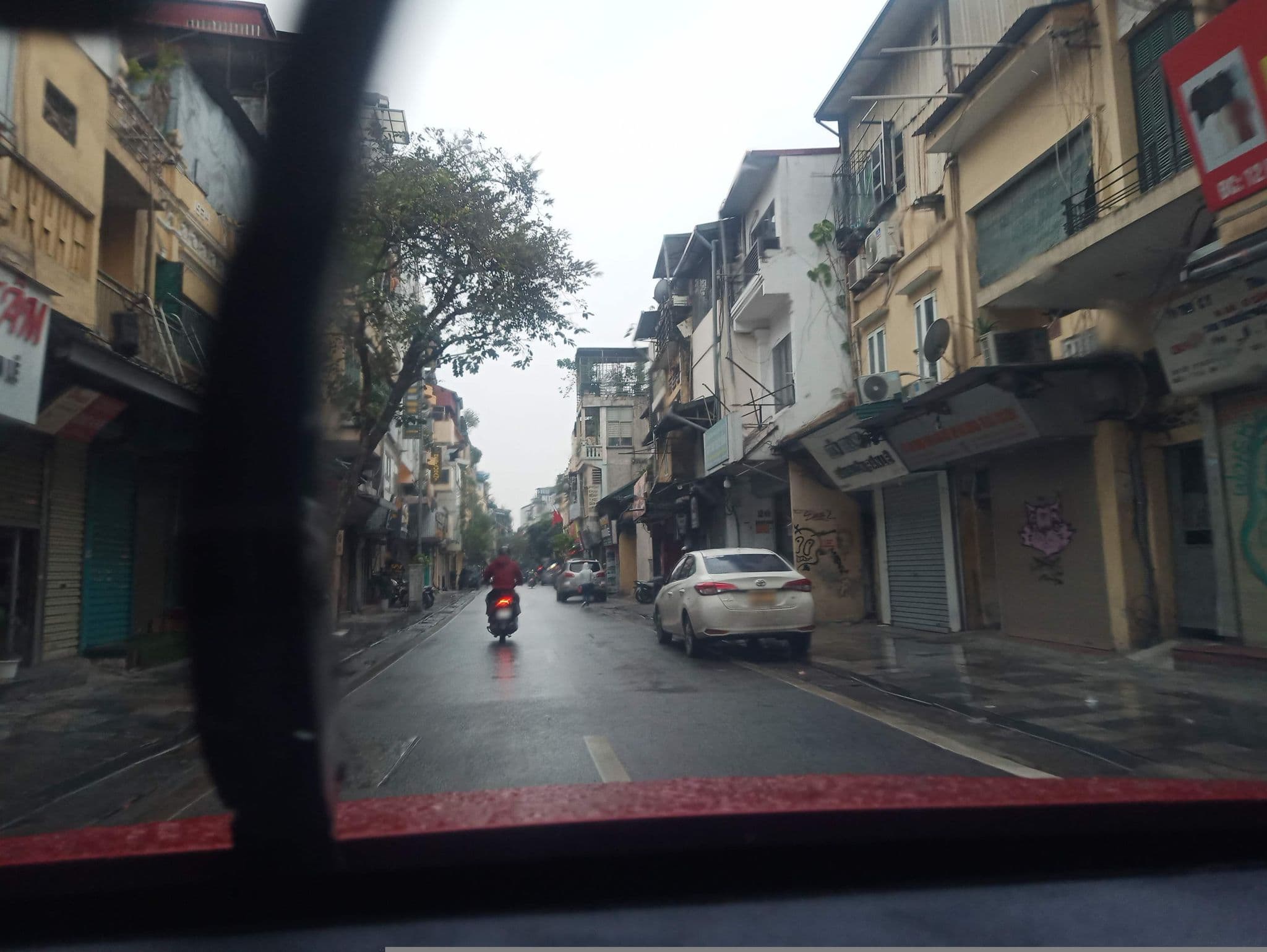 Street view near Spring Hotel, Hoàn Kiếm — © hn_front_1 (CC BY-SA · Mapillary)