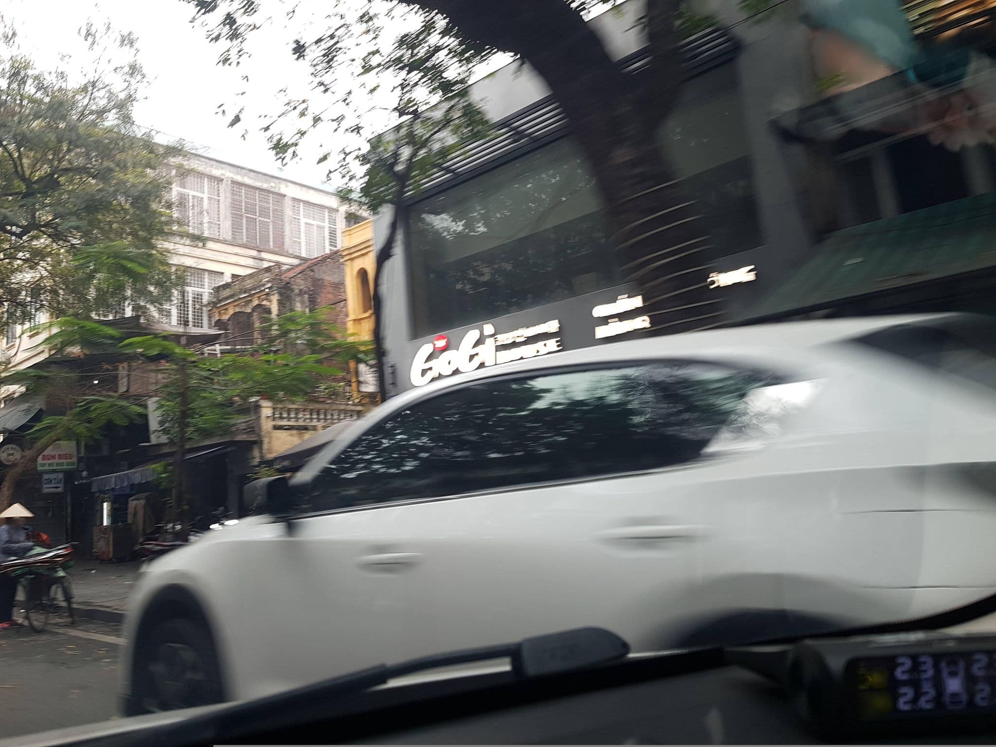 Street view near Hanoi Lotus Boutique Hotel, Hoàn Kiếm — © hn_right_1 (CC BY-SA · Mapillary)