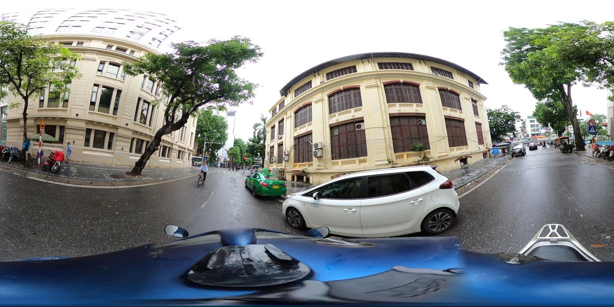 Street view near Hilton, Cửa Nam — © bemaps_1pd (CC BY-SA · Mapillary)