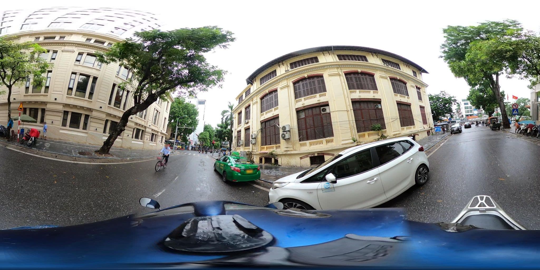 Street view near Ballroom at Hanoi Hilton, Cửa Nam — © bemaps_1pd (CC BY-SA · Mapillary)