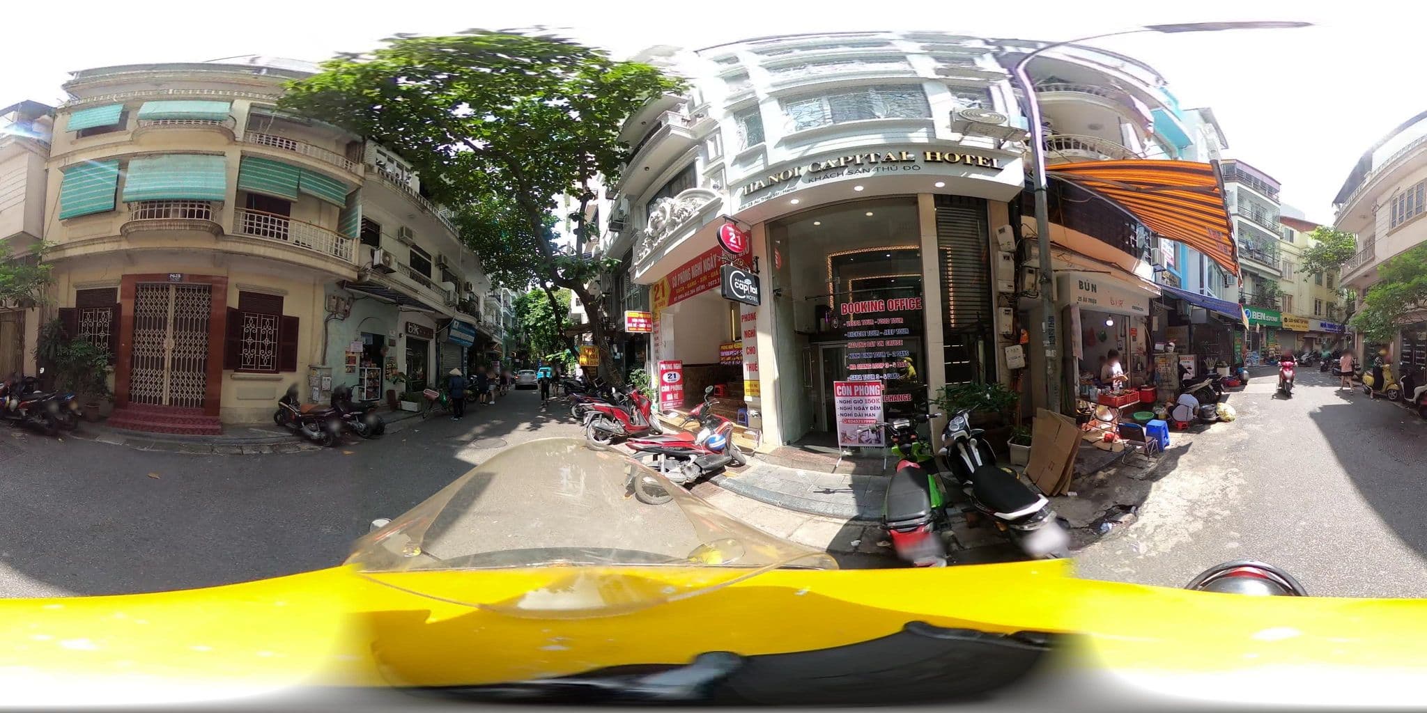Street view near The Pilgrim Hotel, Hoàn Kiếm — © bemaps_hn_kien (CC BY-SA · Mapillary)
