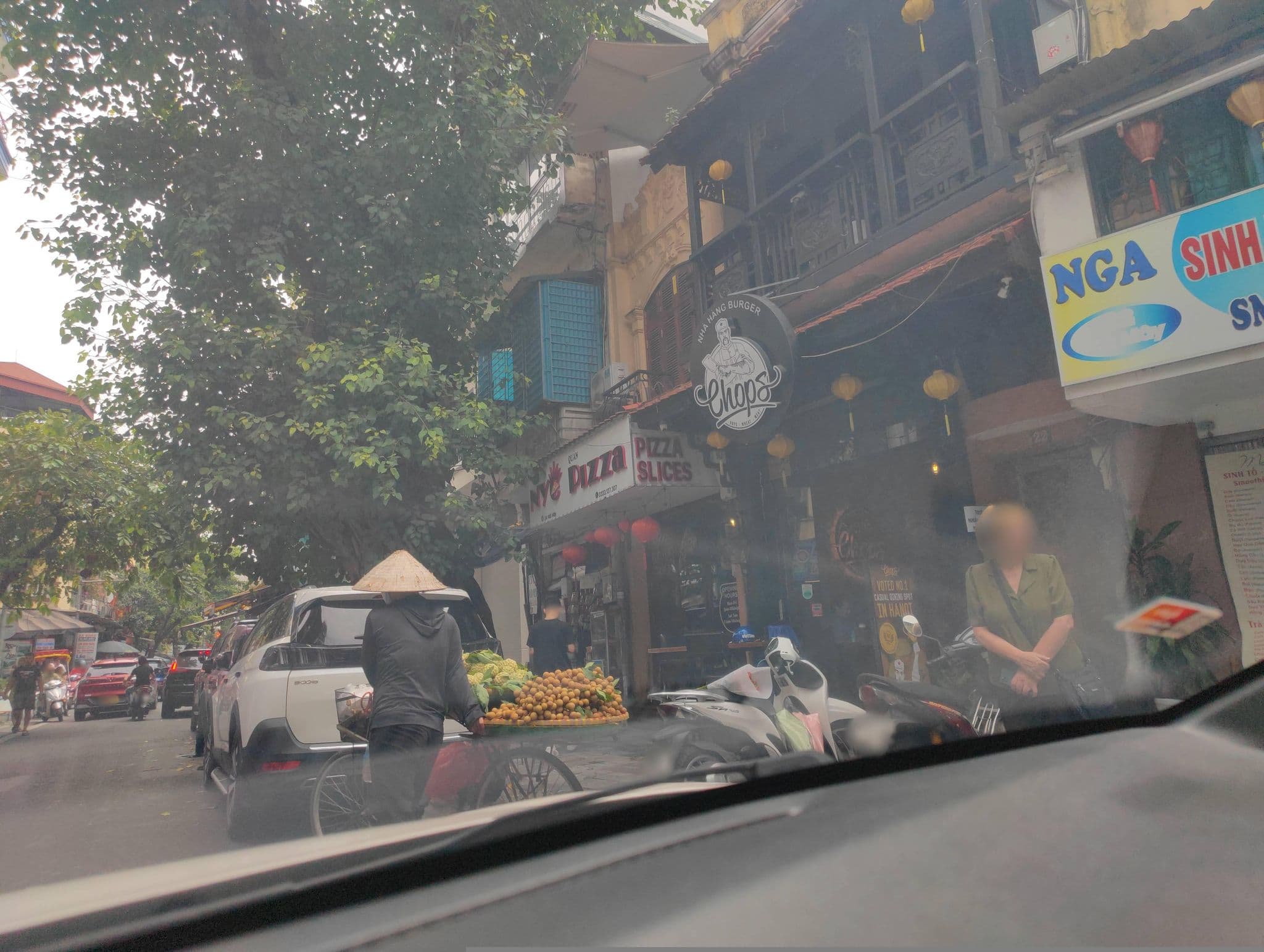 Street view near Room 708, Hoàn Kiếm — © hn_right_2 (CC BY-SA · Mapillary)