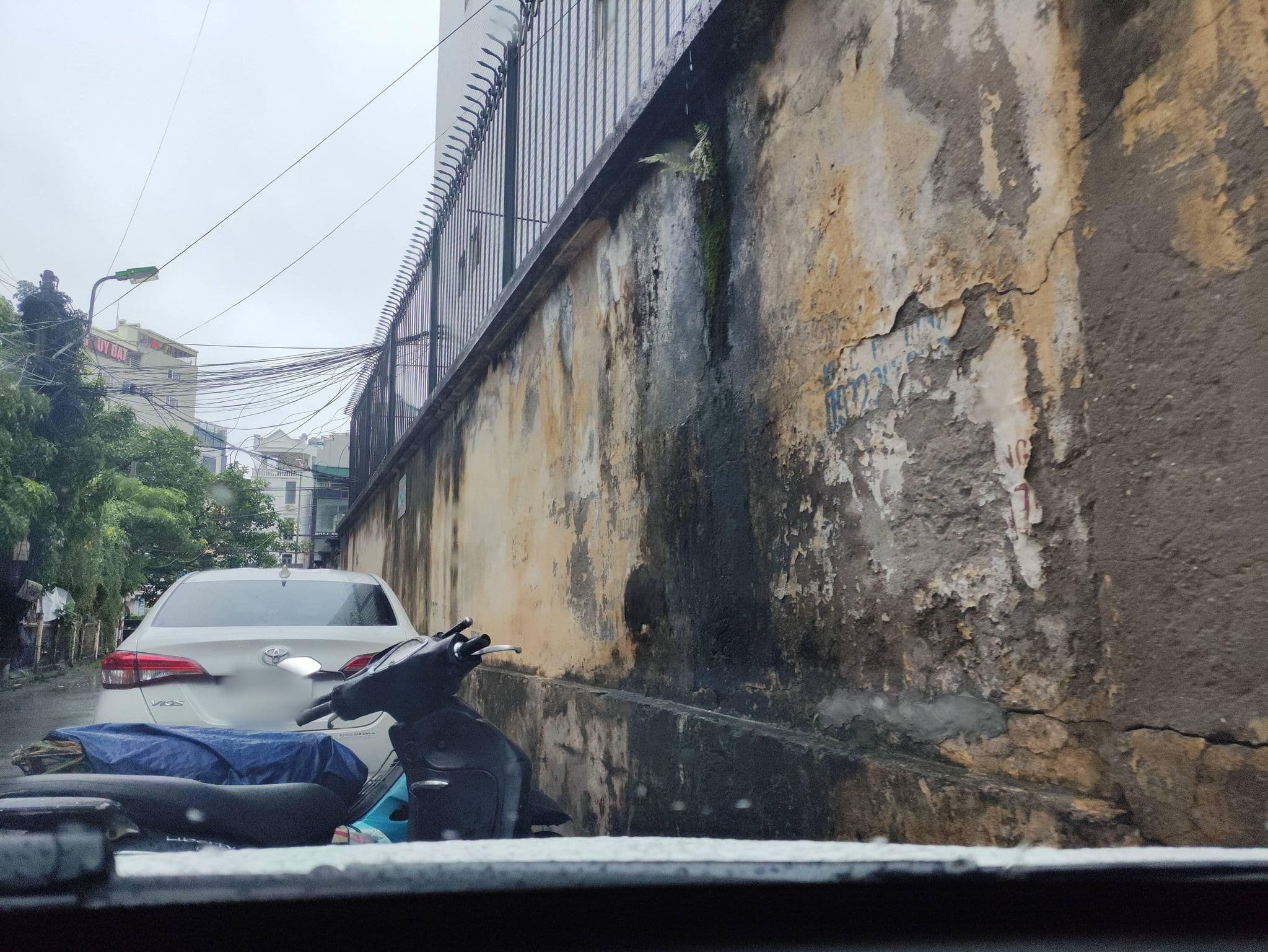Street view near Giang Son Hotel, Trung Phụng — © hn_right_1 (CC BY-SA · Mapillary)