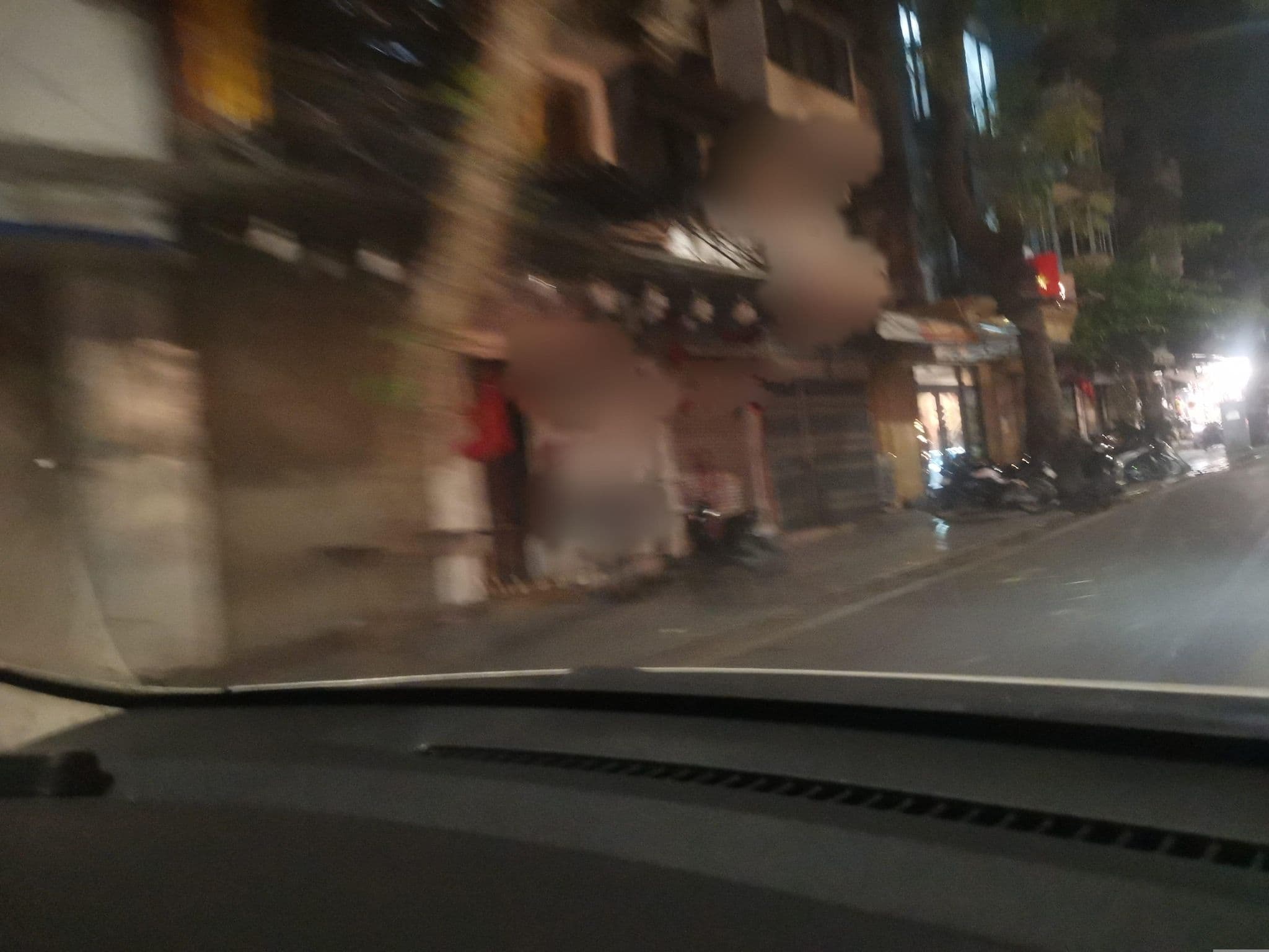 Street view near Prince III Hotel, Hoàn Kiếm — © hn_left_2 (CC BY-SA · Mapillary)