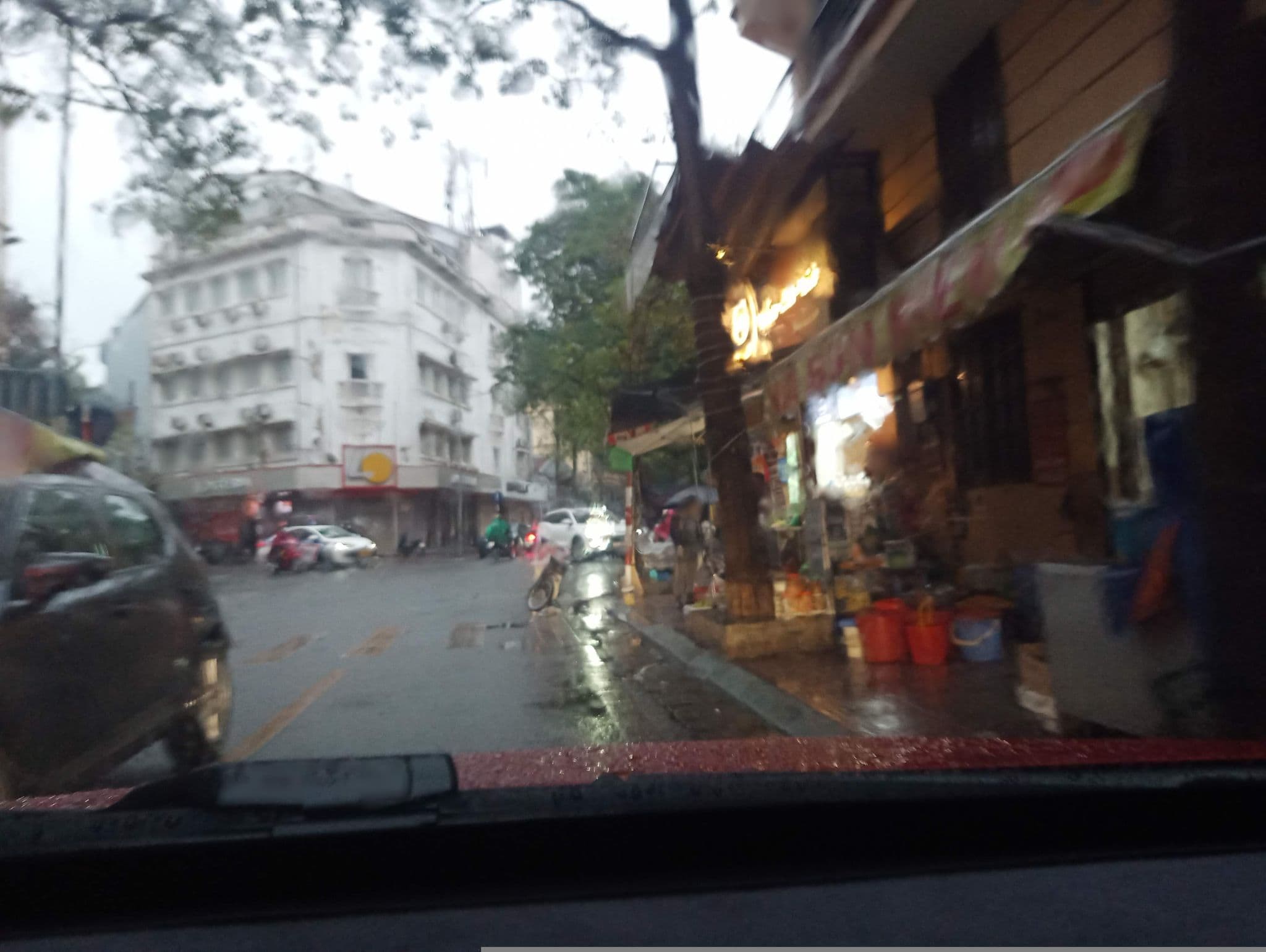 Street view near Nam Hai Hotel, Hoàn Kiếm — © hn_front_1 (CC BY-SA · Mapillary)